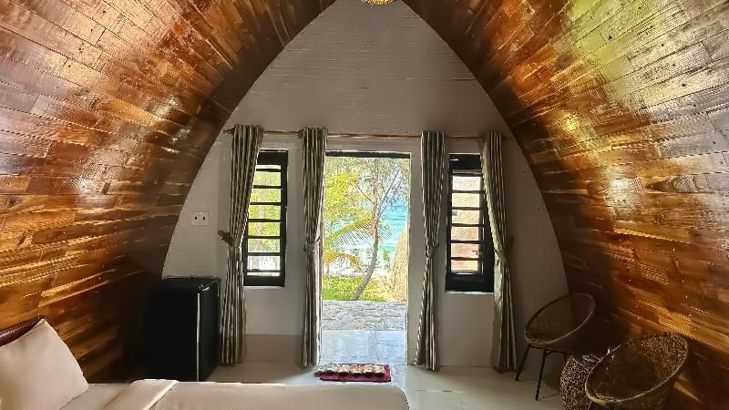 Bungalow with Sea View