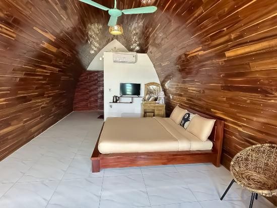 Bungalow with Sea View