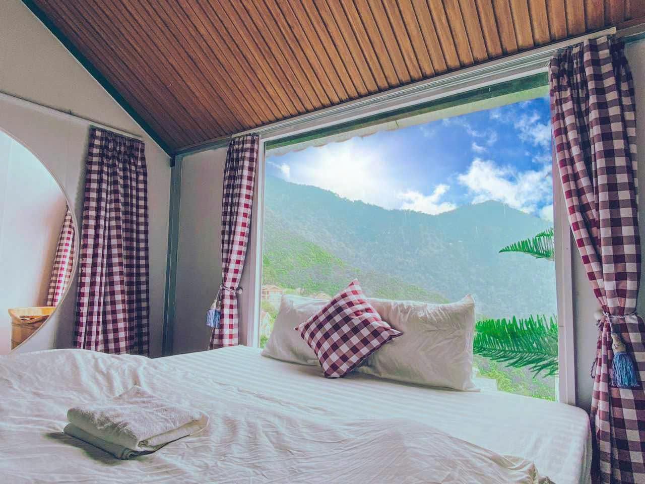 One Bedroom Deluxe Mountain View