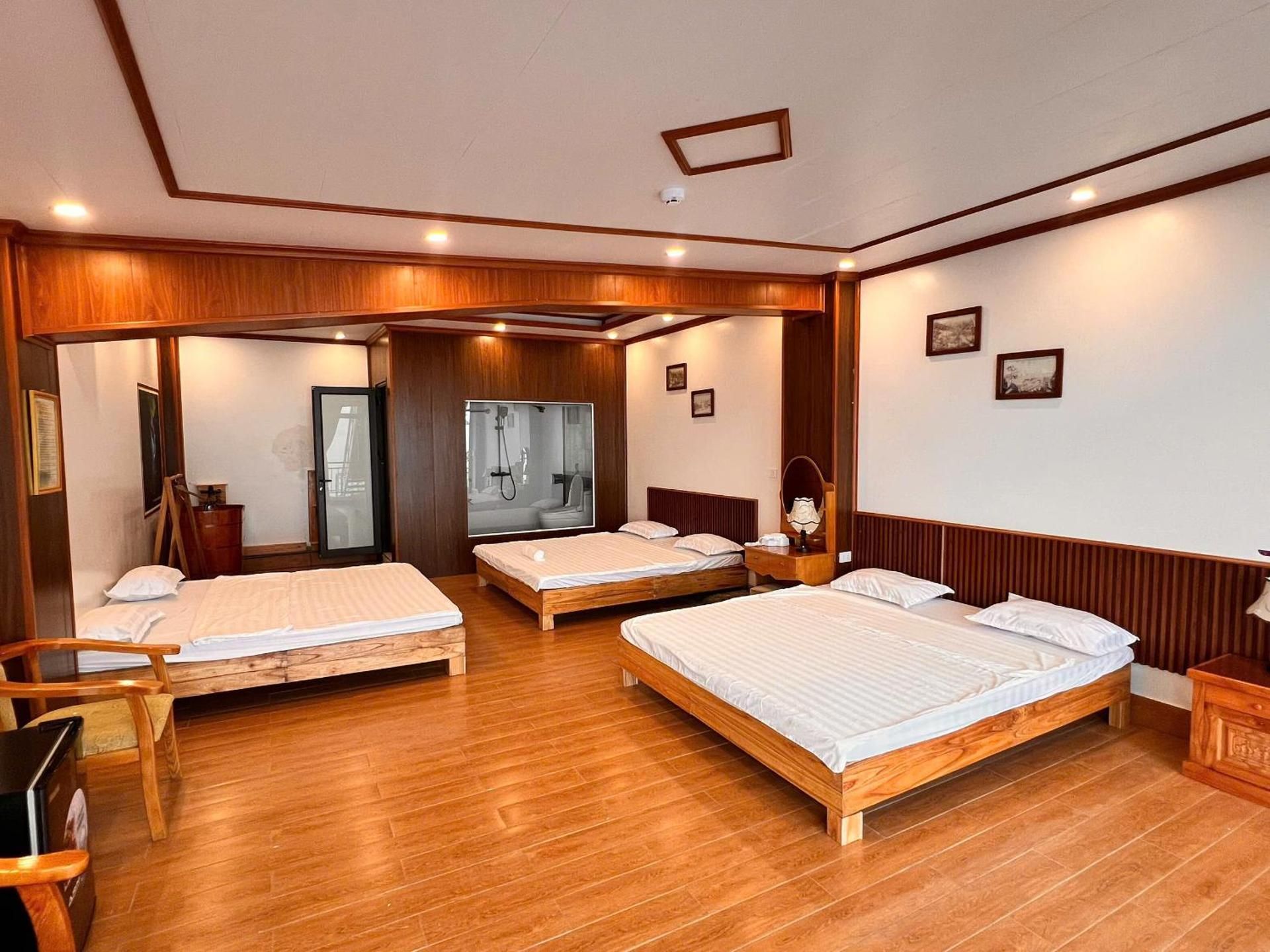 Mixed Dormitory Room