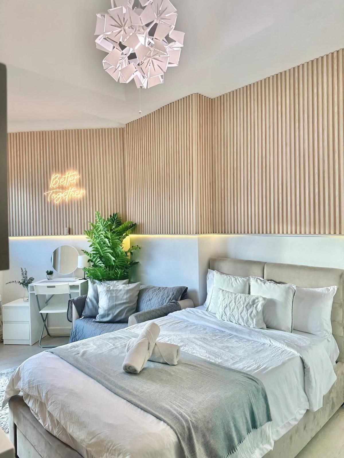 Studio Apartment with One Double Bed