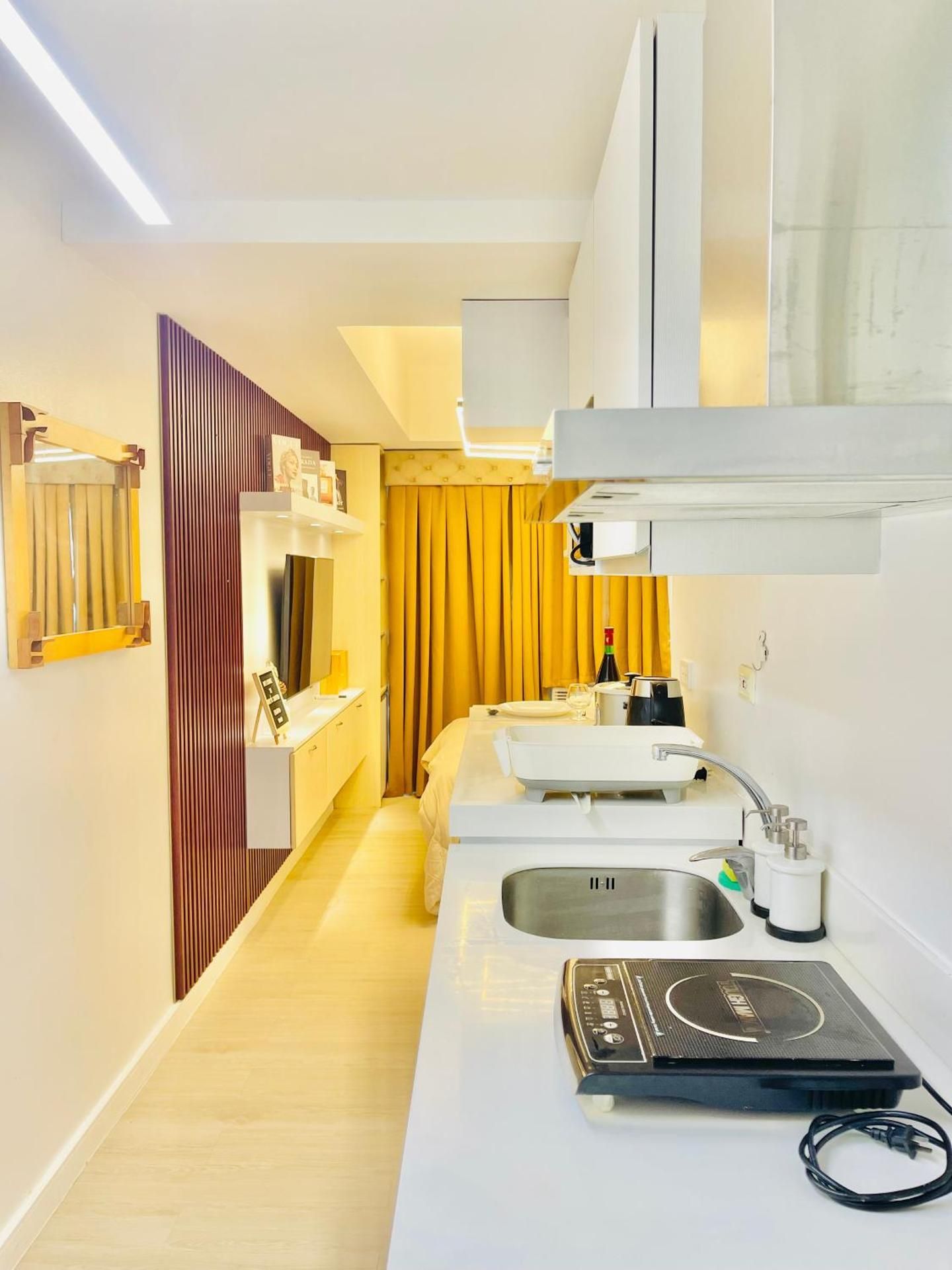 Apartment with Balcony