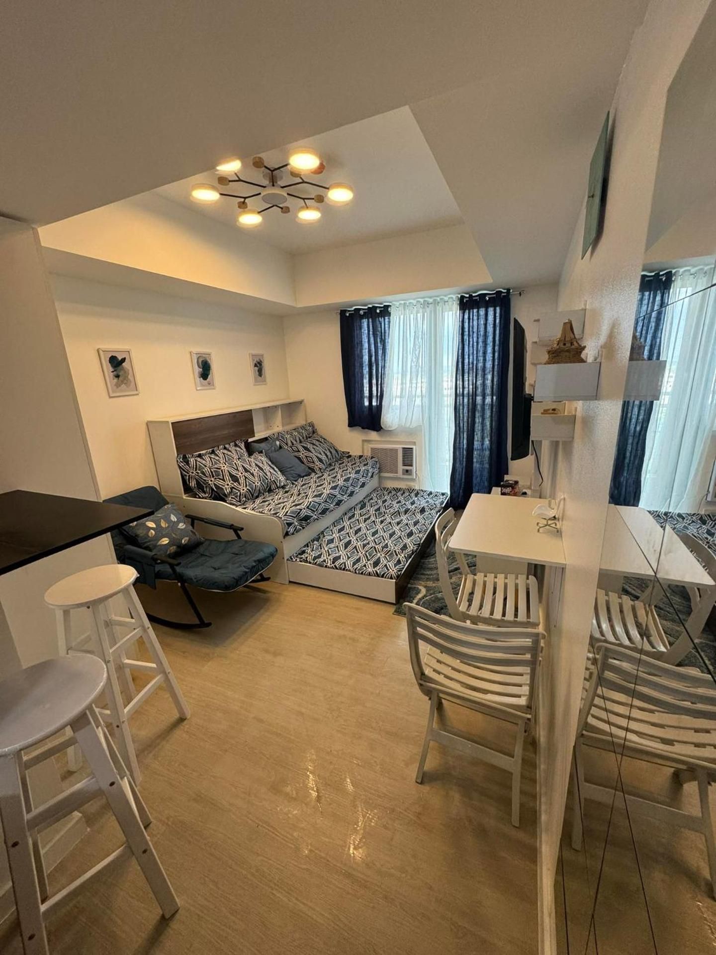 Studio with Balcony