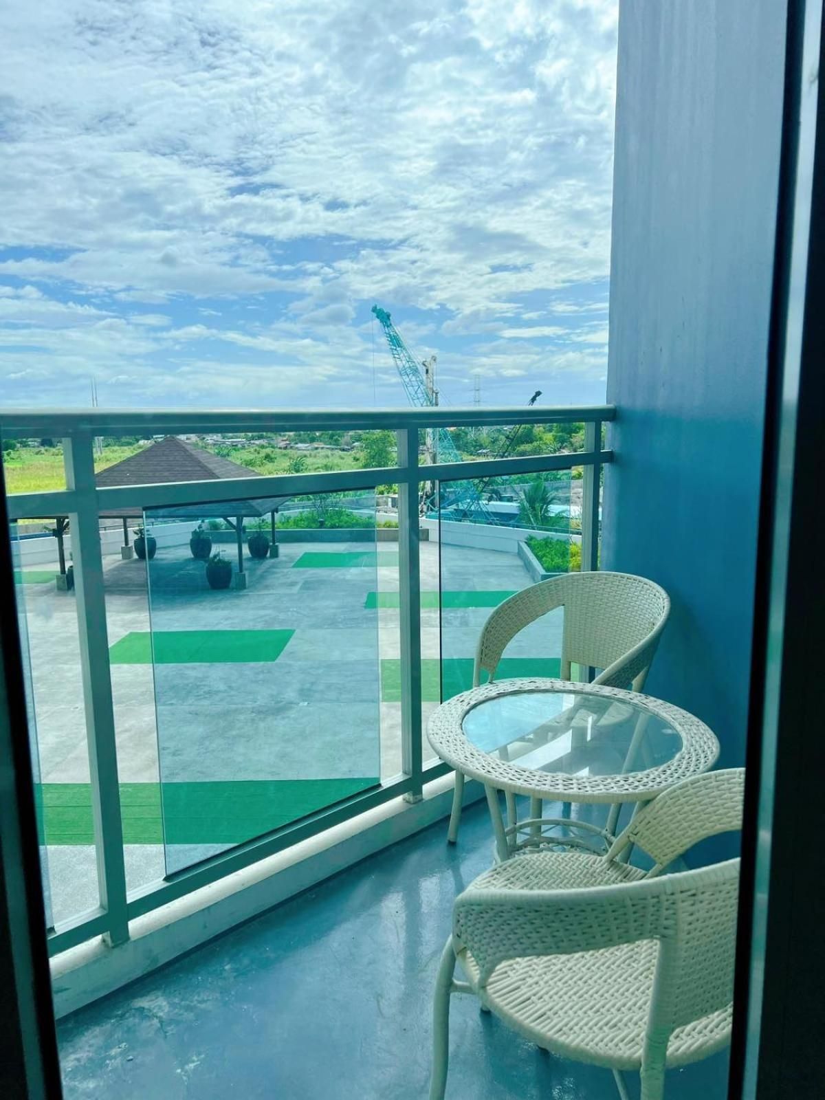Studio with Balcony