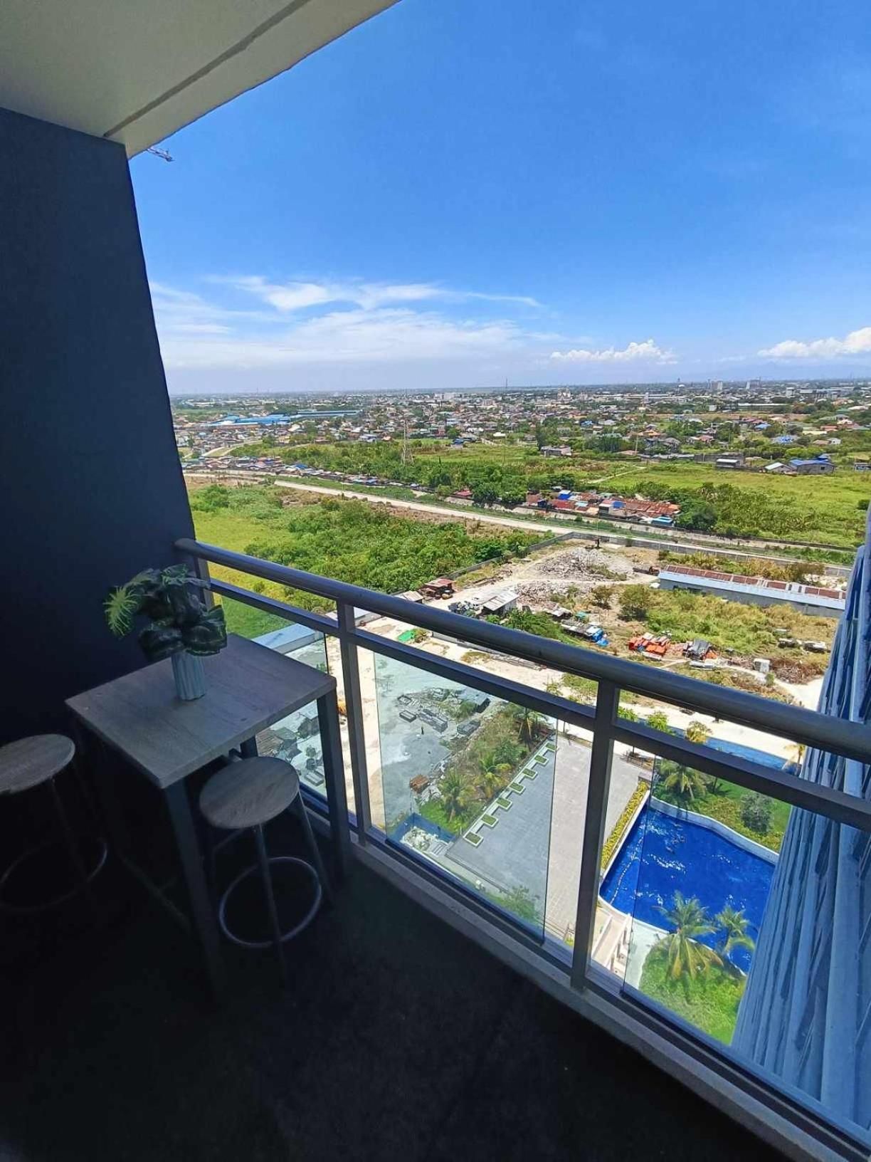 Studio Apartment with Balcony