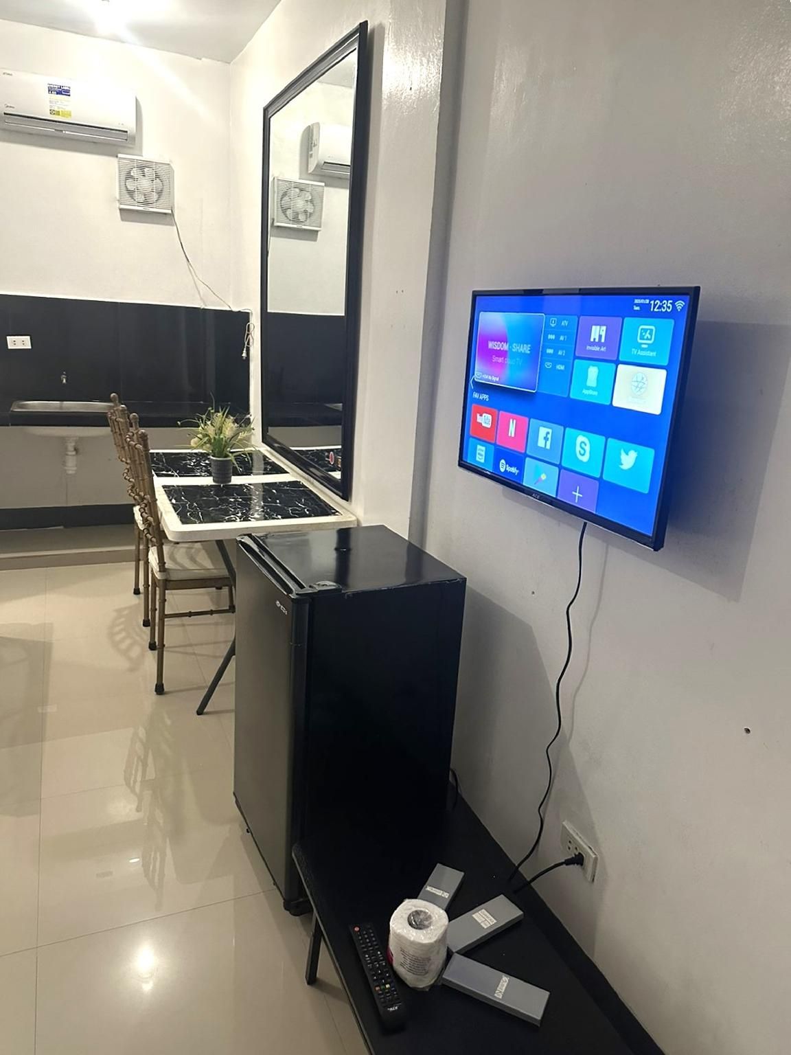 Hotel Villarte Quad Room