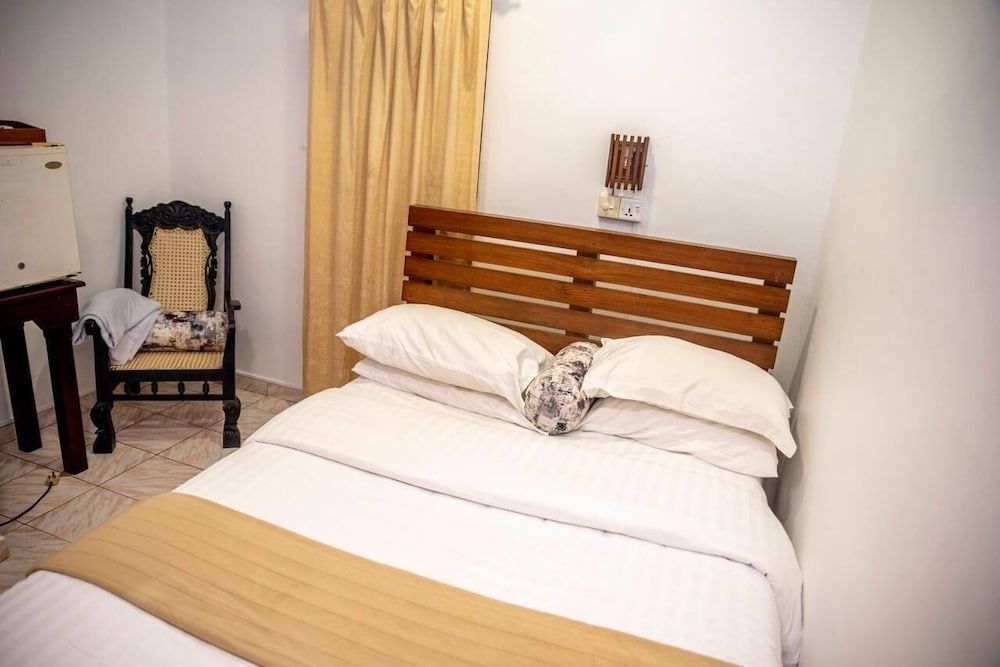 Cara Galle Fort Double Room With Shared Bathroom