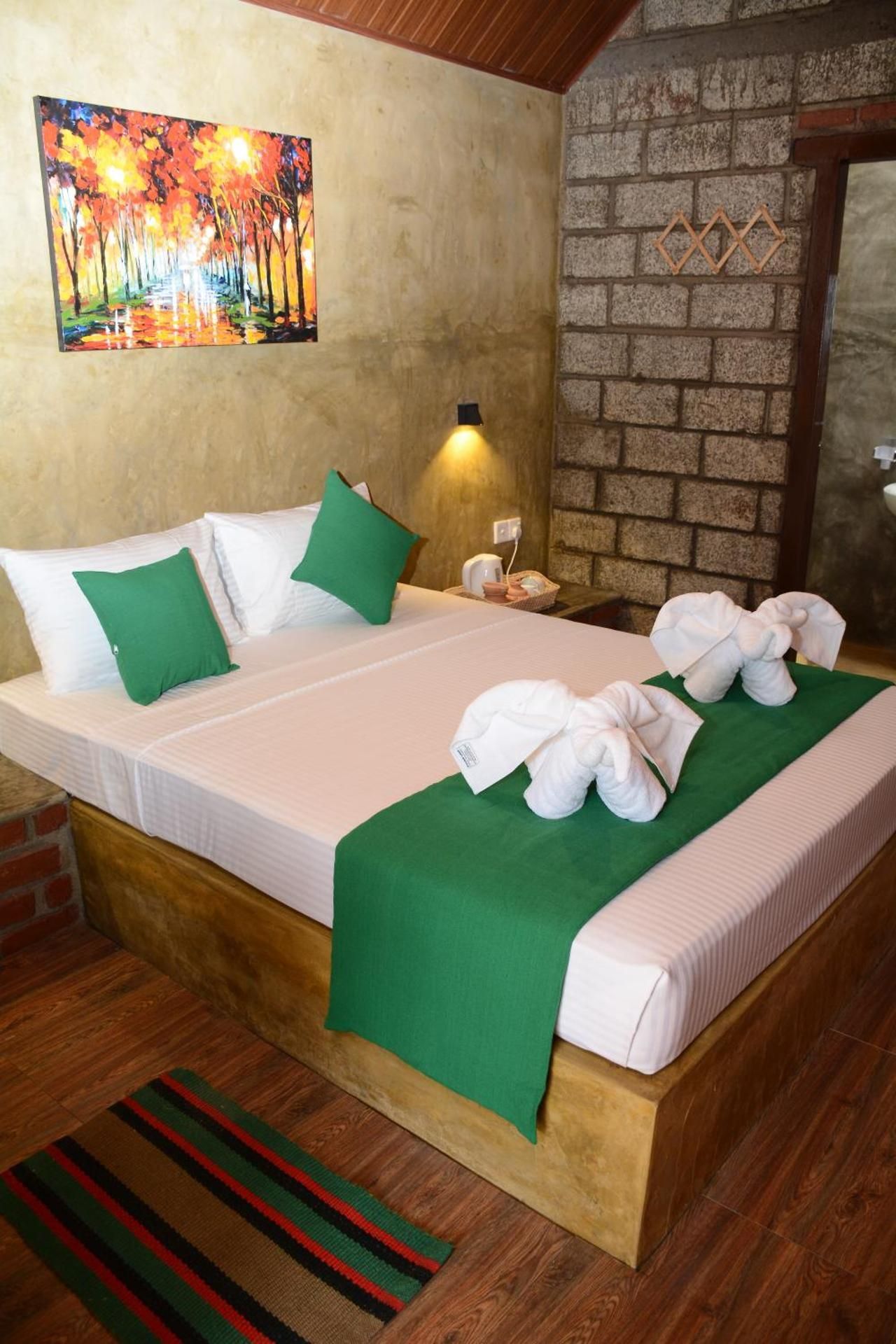 Deluxe Queen Room
