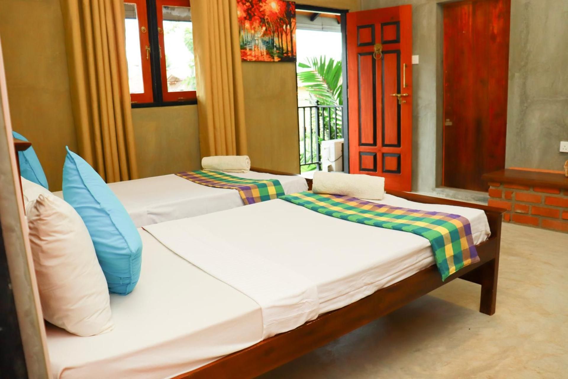 Deluxe Twin Room with Balcony