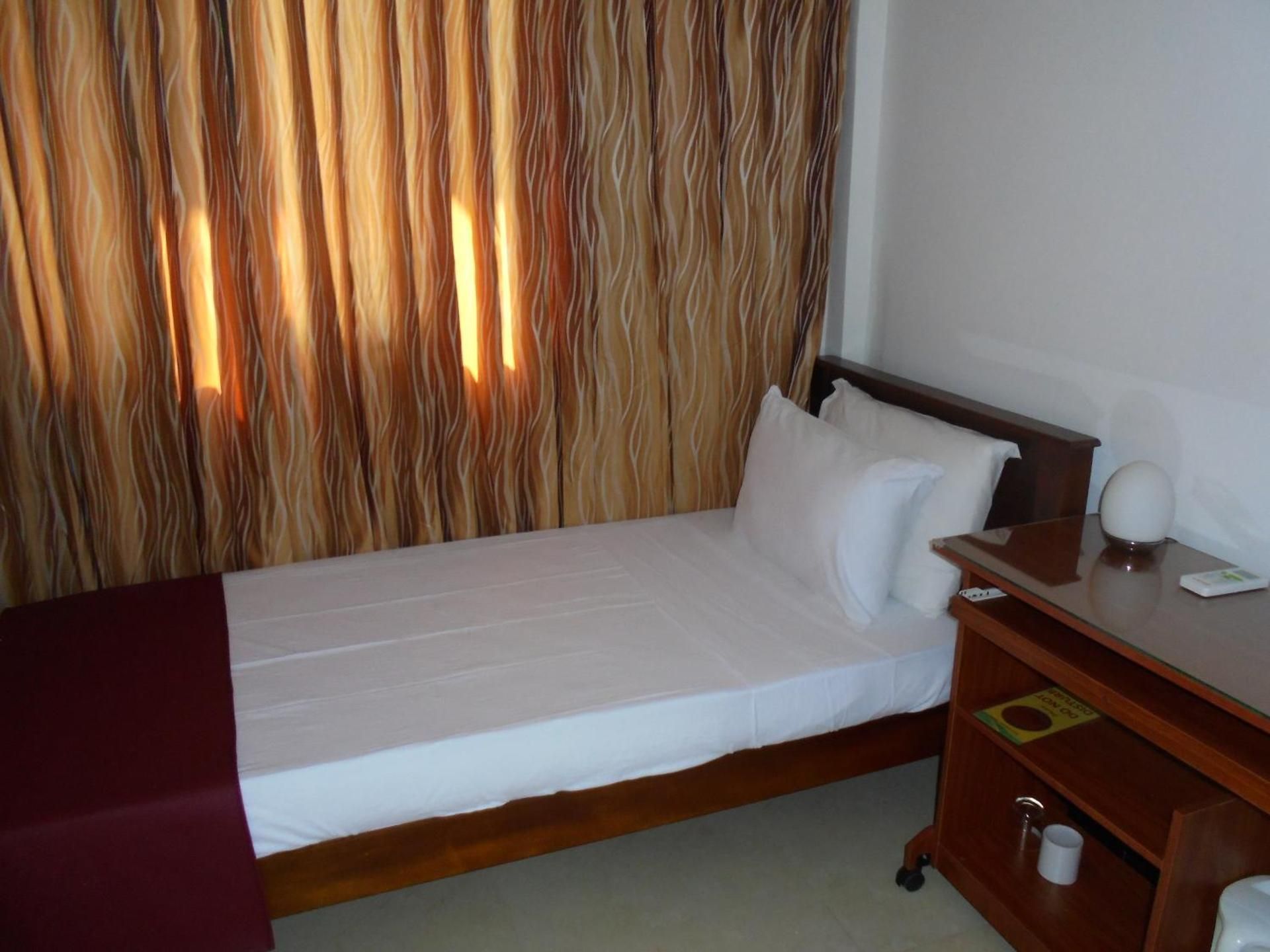 Single Room with Private Bathroom