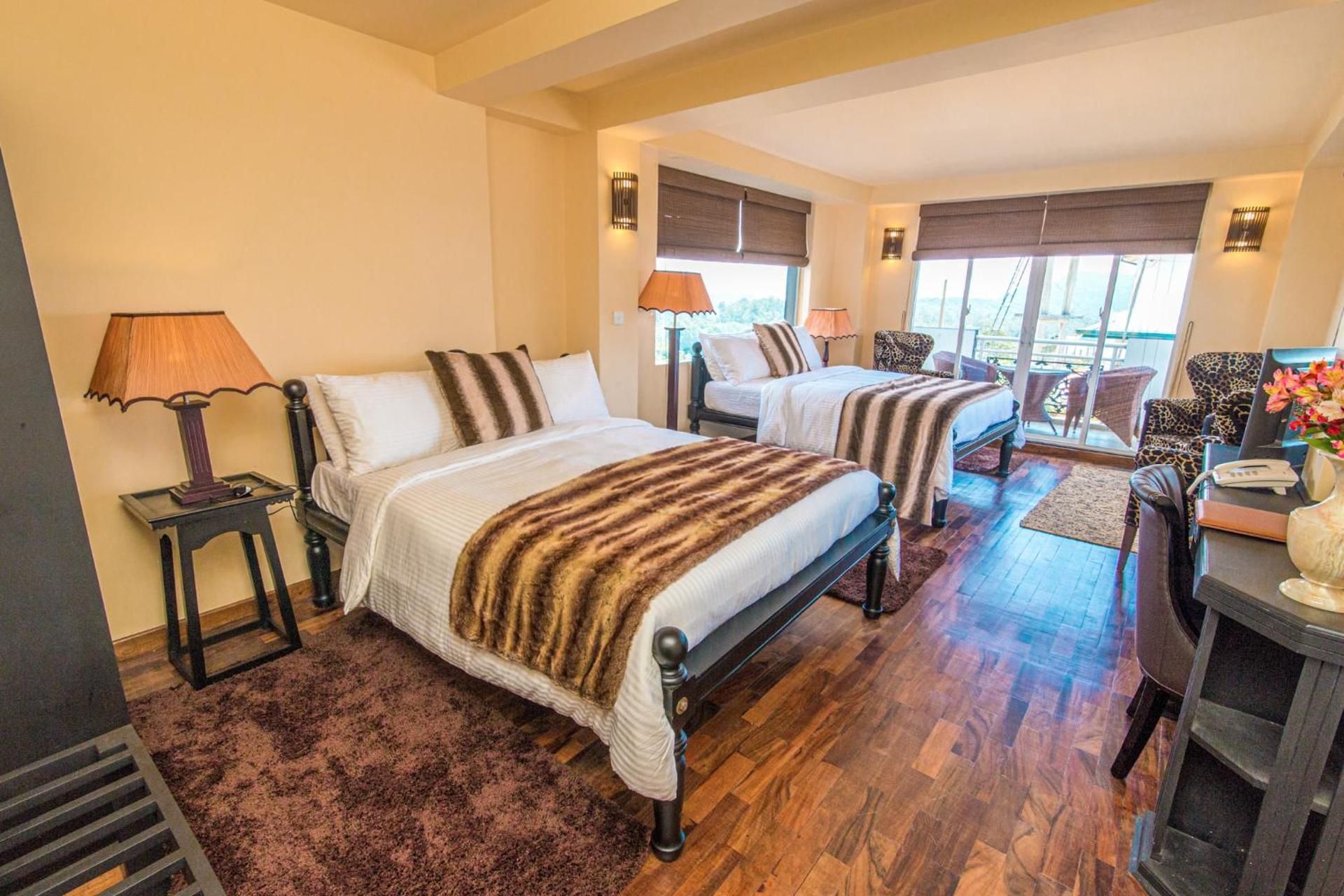 Quadruple Room with Mountain View