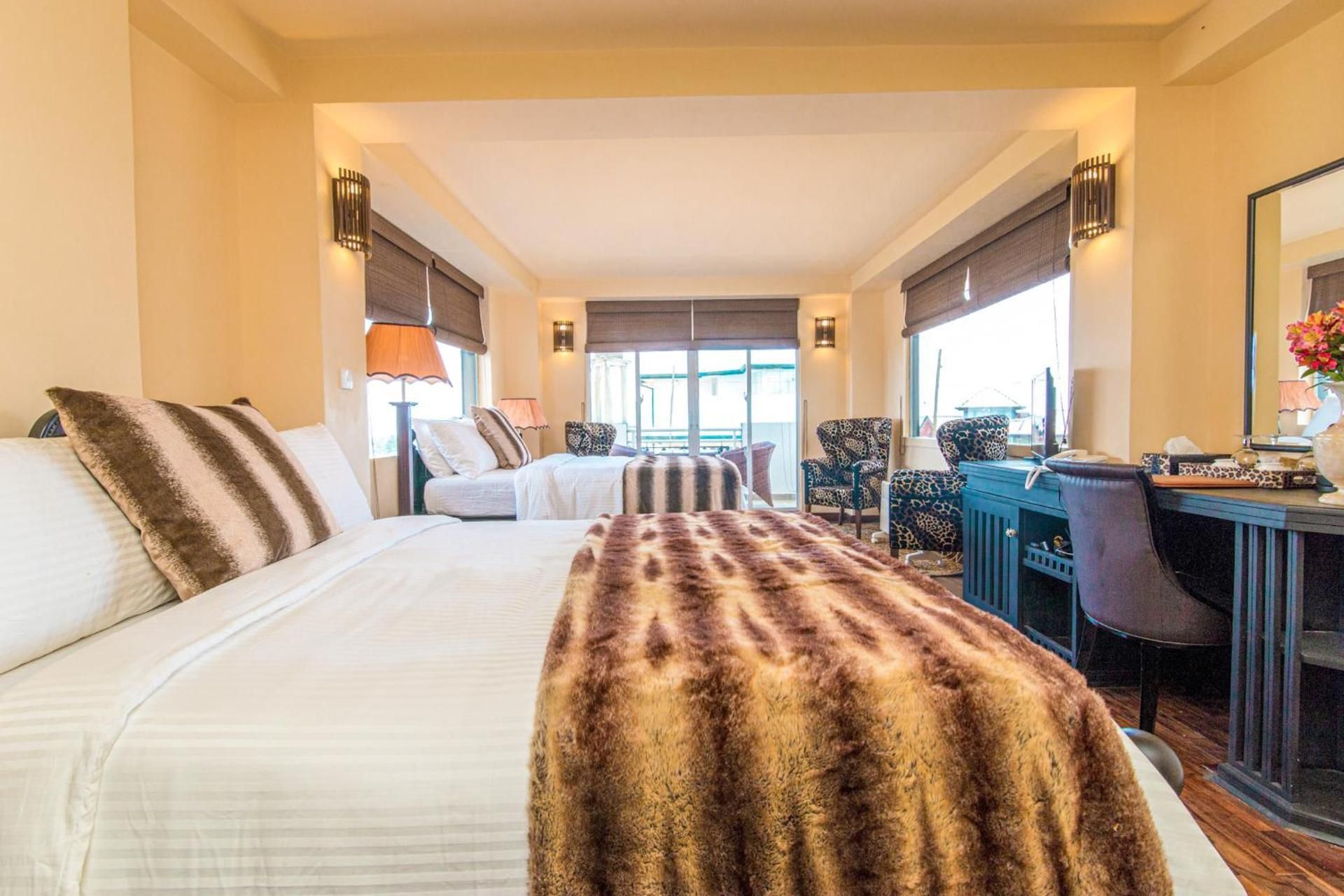 Quadruple Room with Mountain View