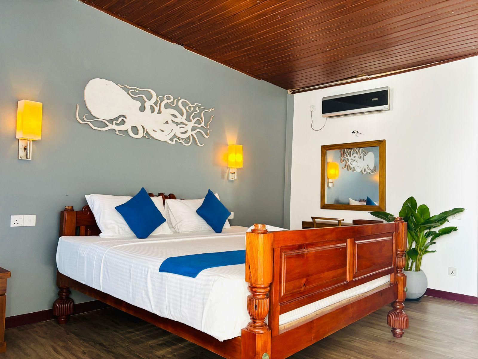 The Blue Crab Beach Hotel Deluxe Sea View 3