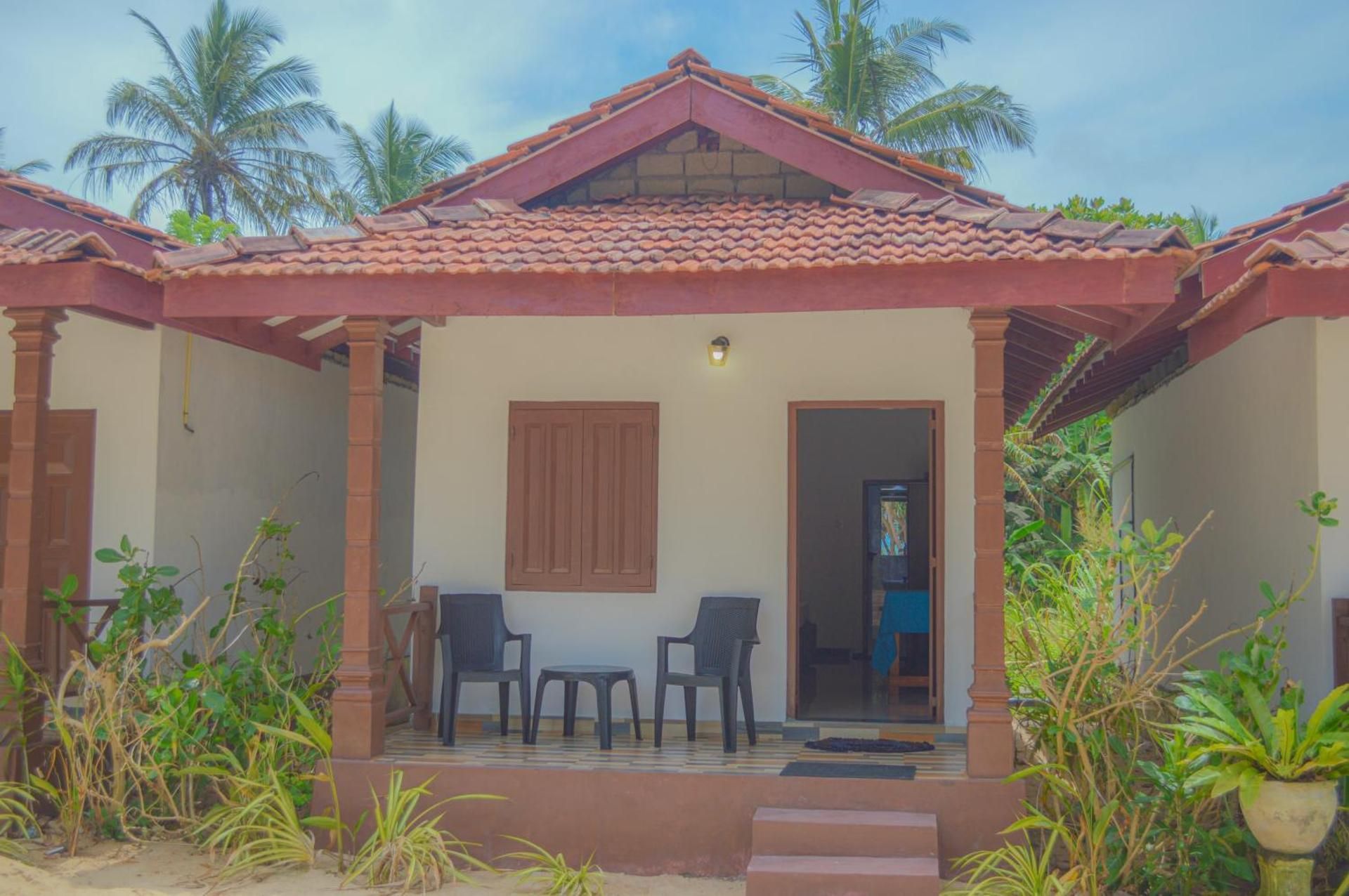 Deluxe Double Room (2 Adults + 1 Child)
