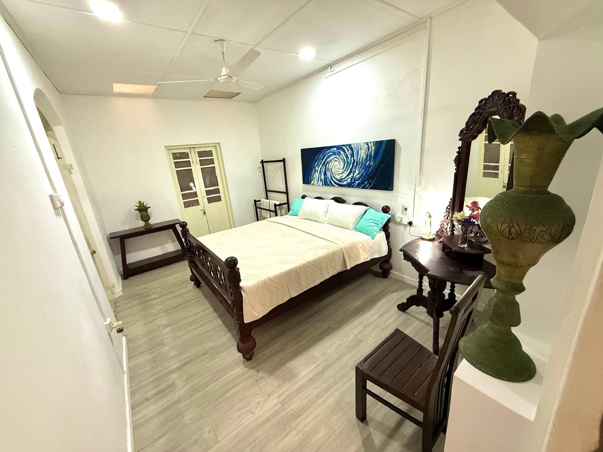  Silver Suite 