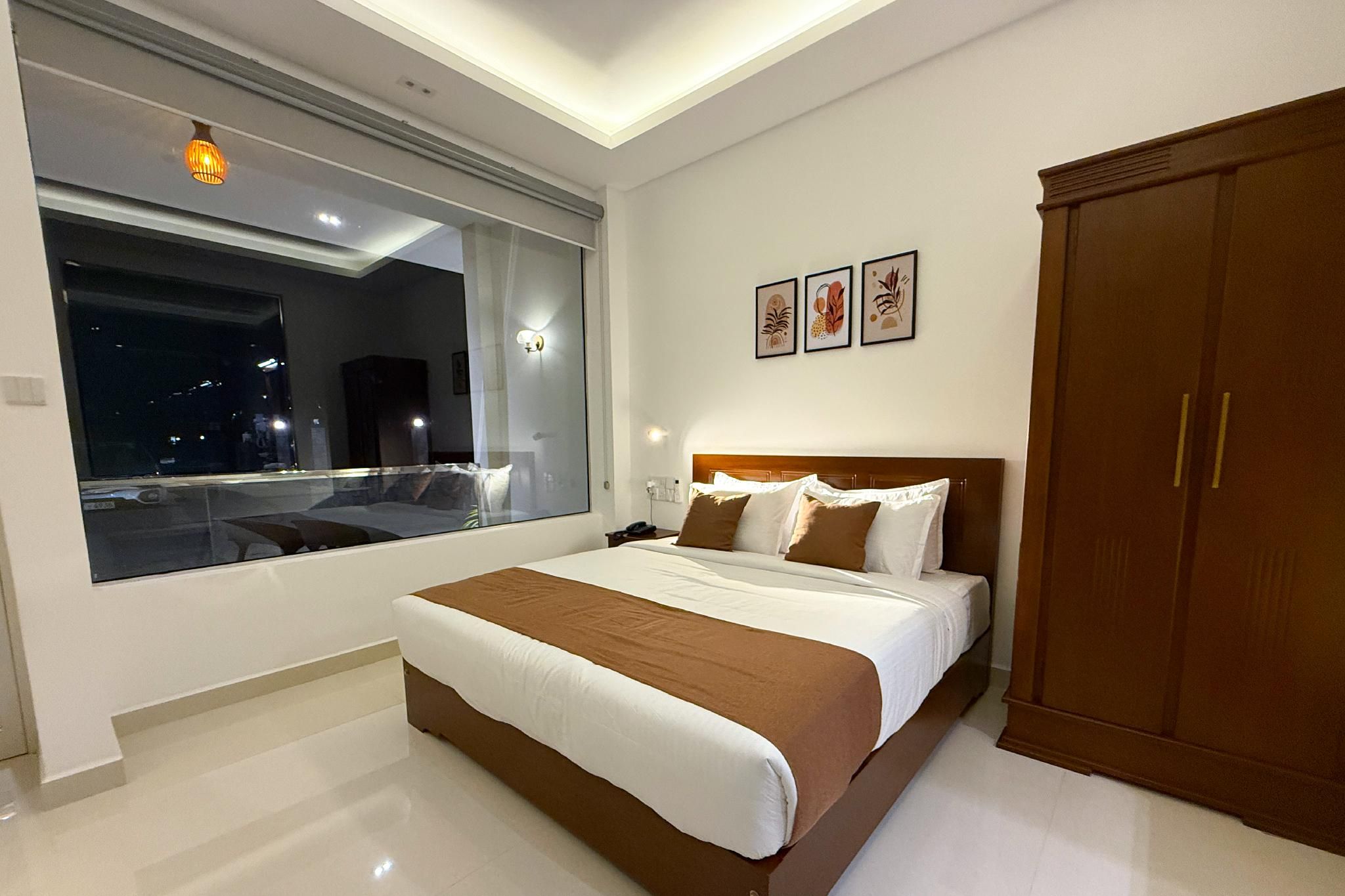 Delux Double Room with Balcony