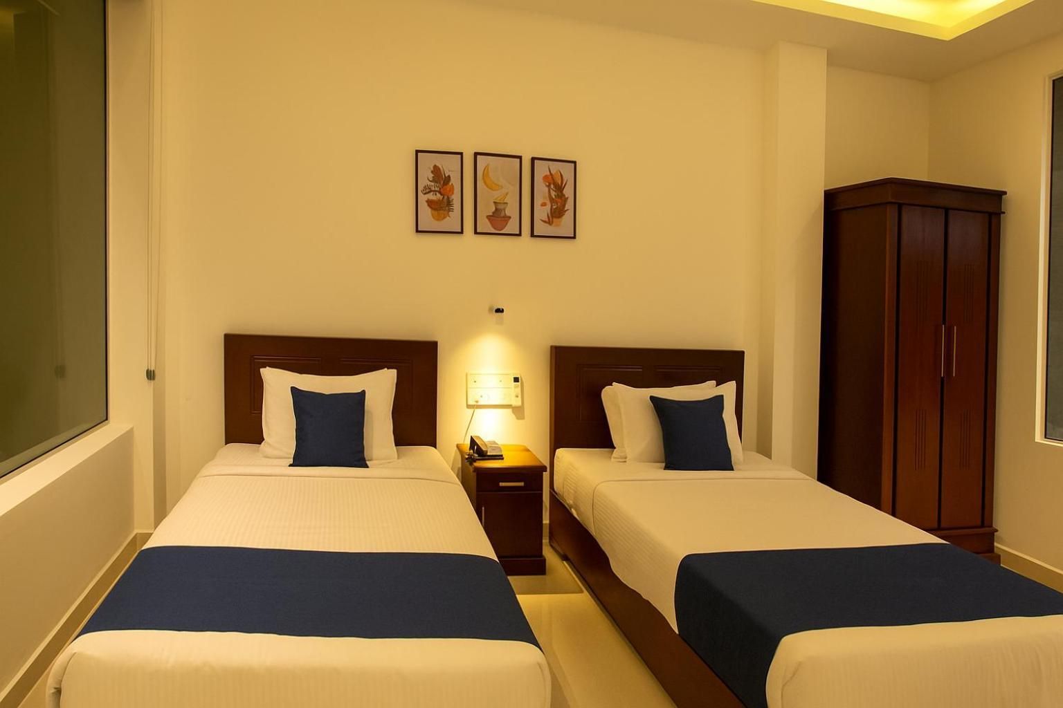 Deluxe Double or Twin Room with Mountain View