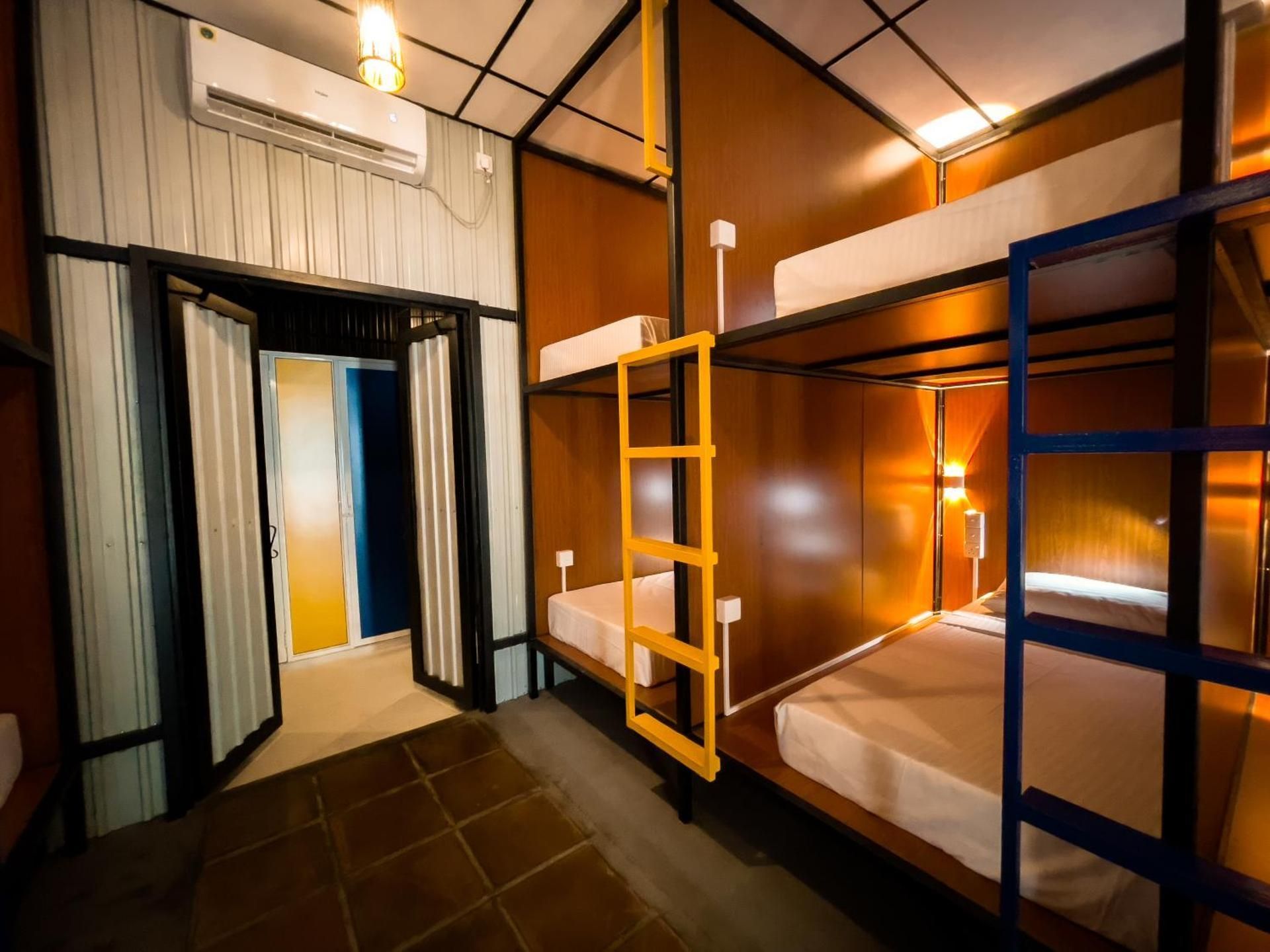 Single Bed in 12-Bed Female Dormitory Room with Shared Bathroom