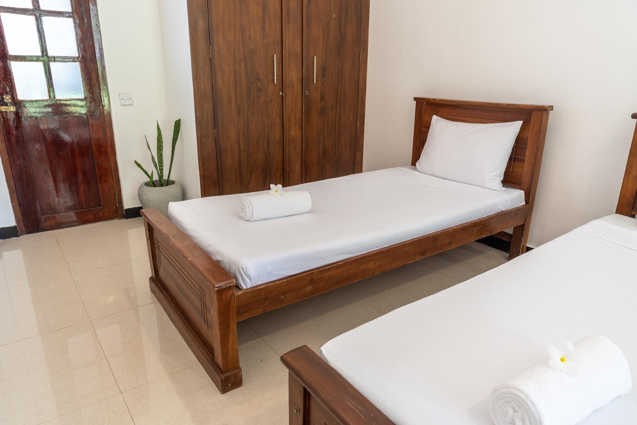 Dormitory Room - Mixed