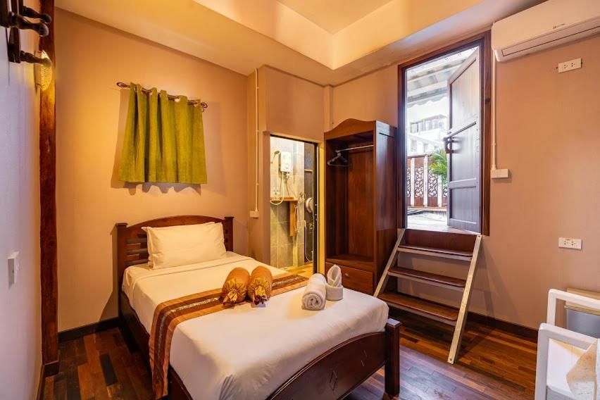 Single Room with Balcony