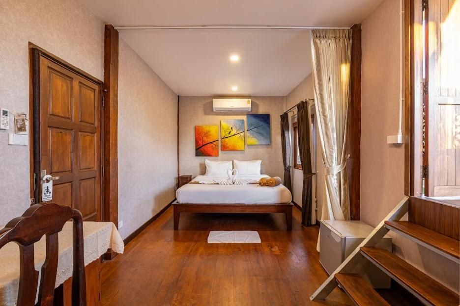 Suite with Balcony