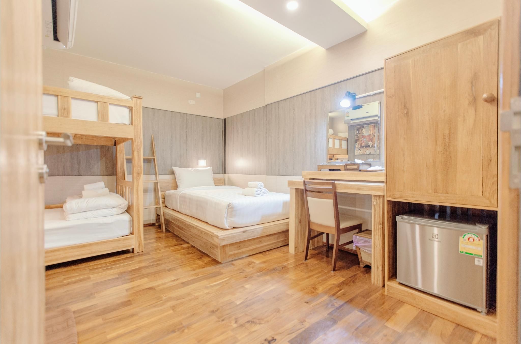 Comfort Triple Room