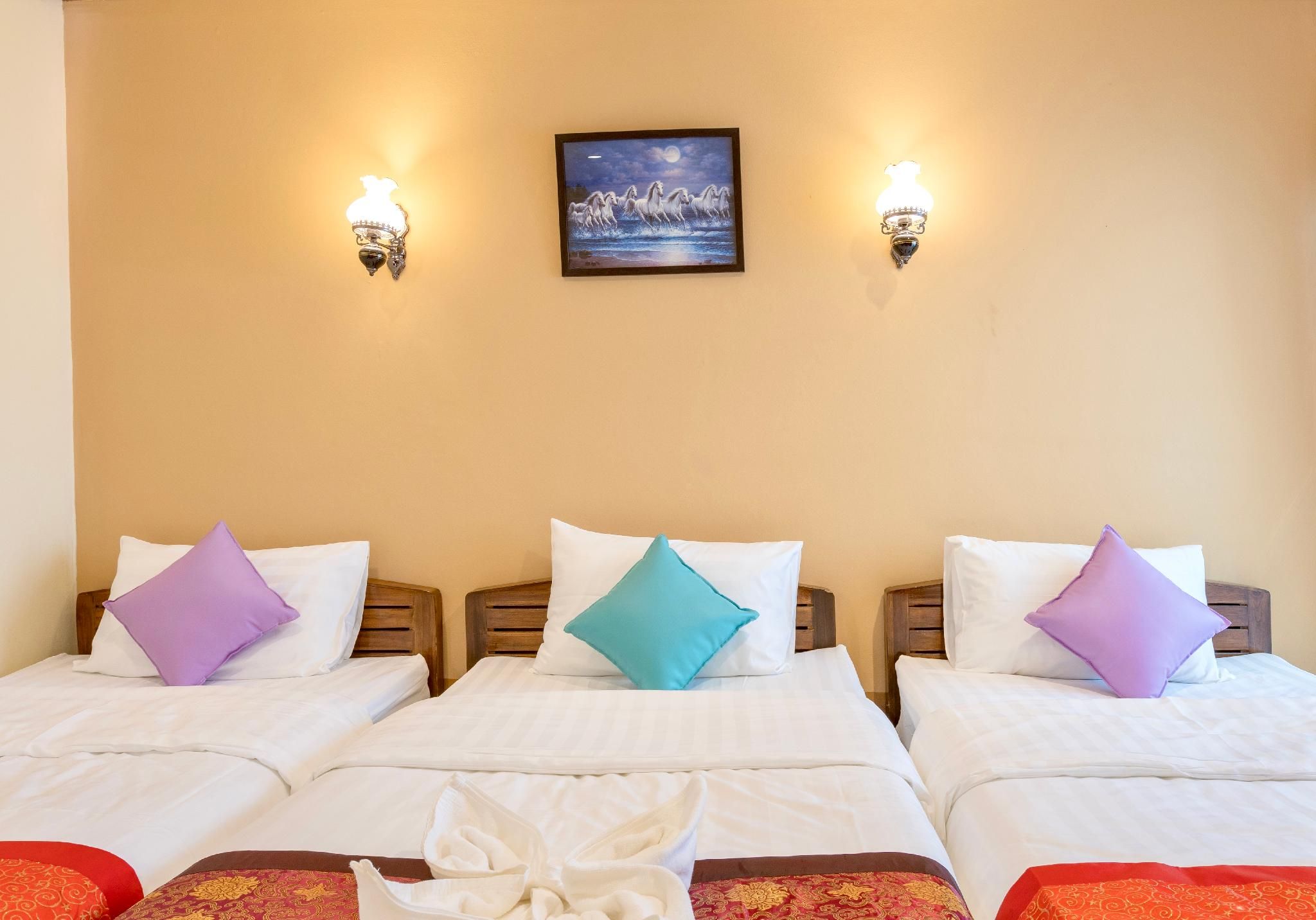 Triple Bedroom - with 3 Single Bed