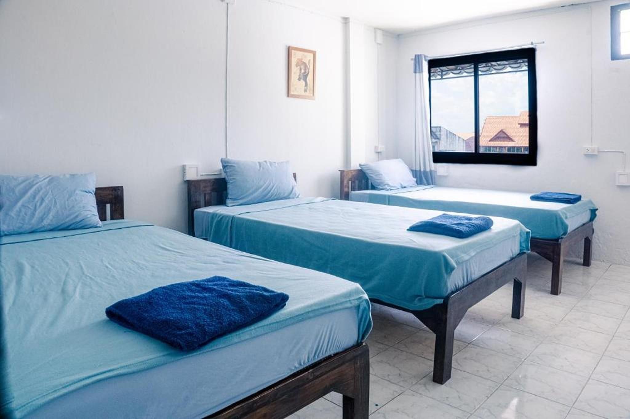 Dormitory Room - Mixed