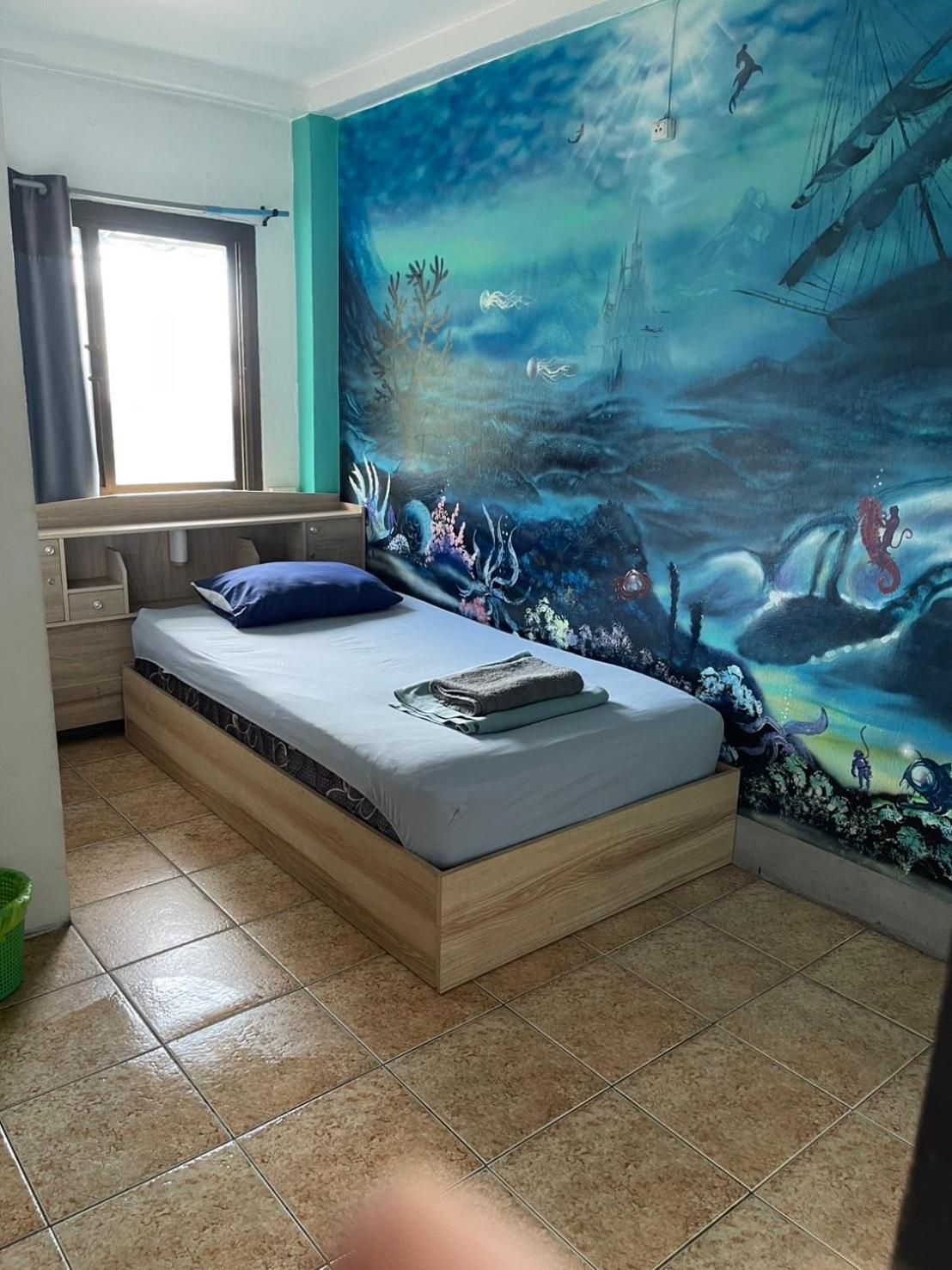 Single Room with Fan