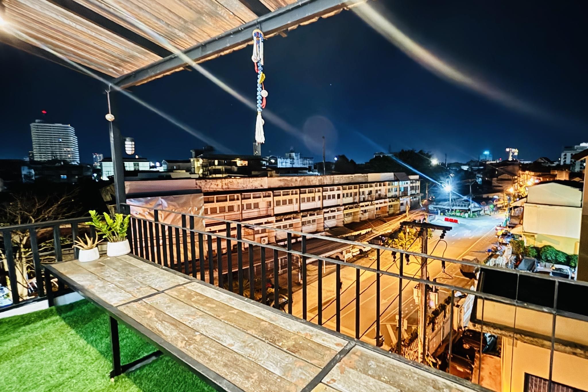 Deluxe Room with Balcony