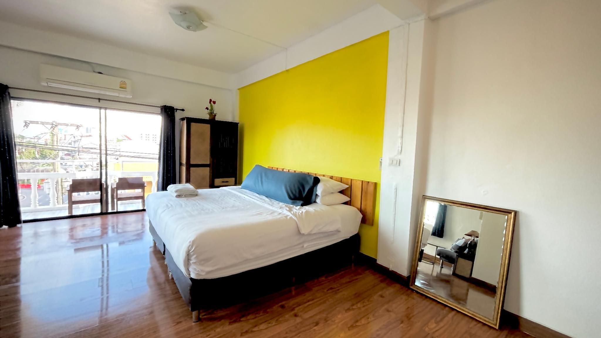 Deluxe Room with Balcony