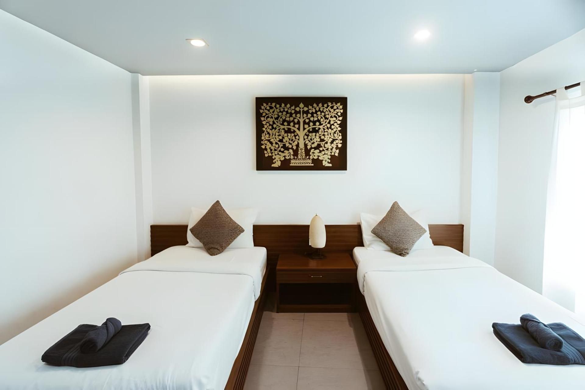 Standard Twin Room