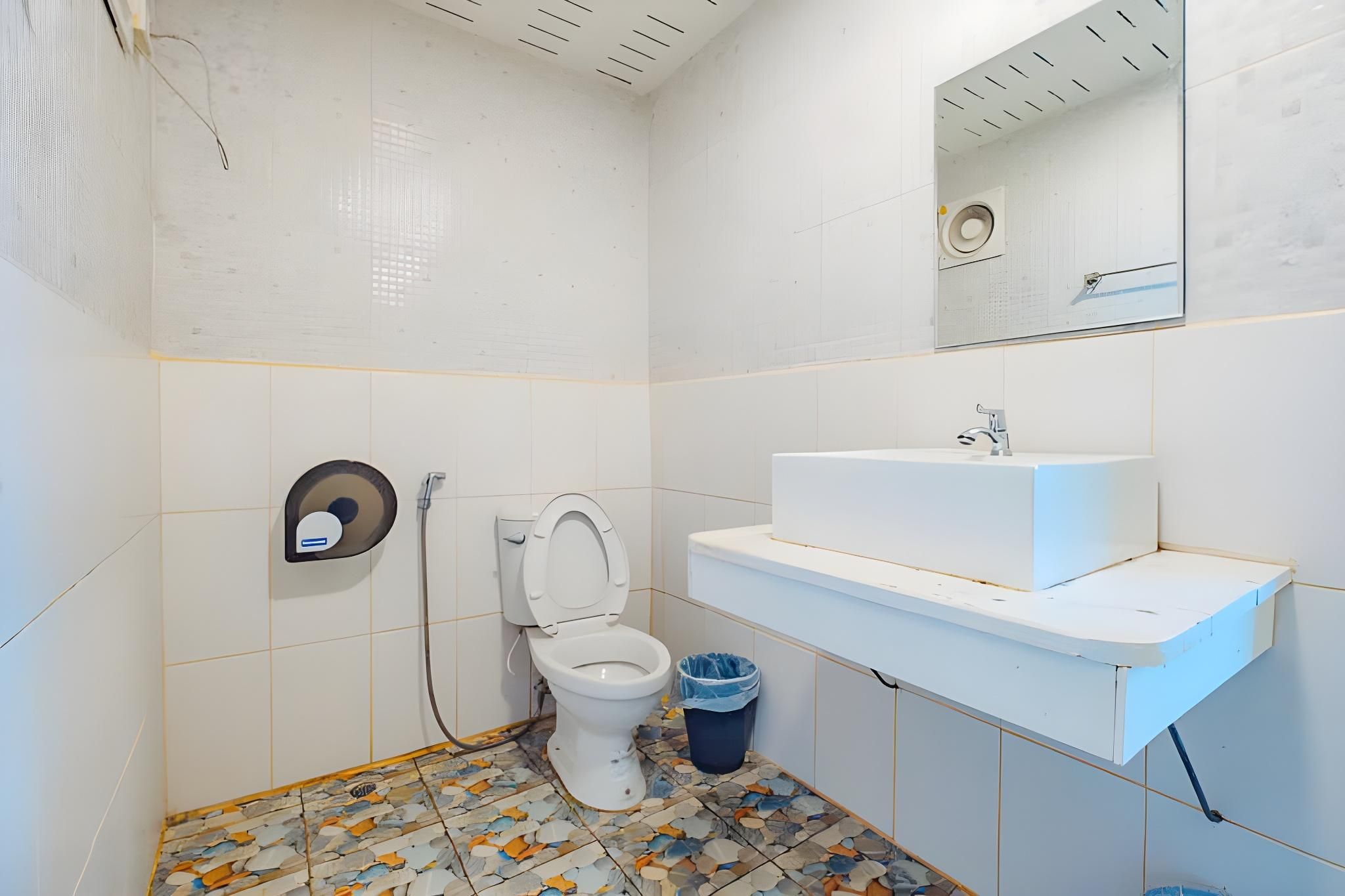 Raisuayang Standard Double Room 3