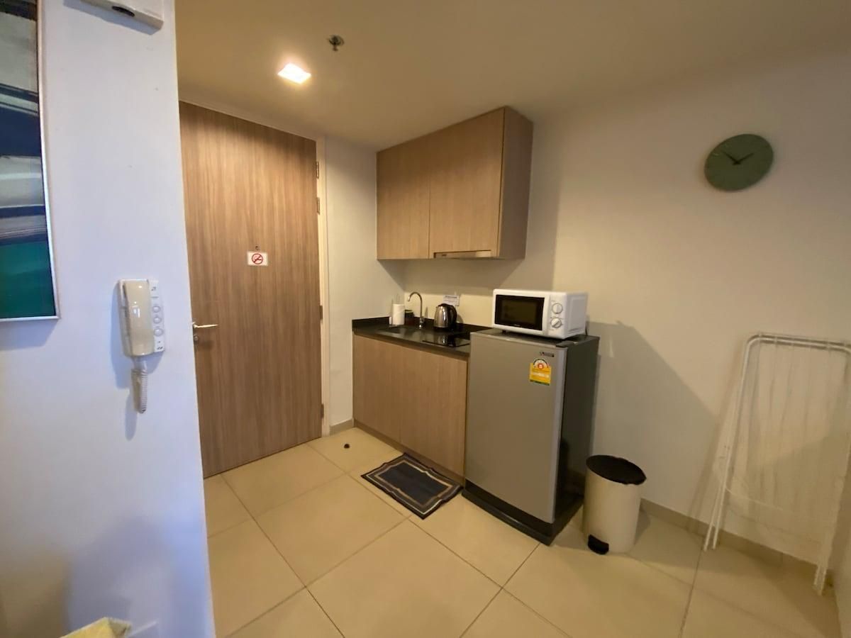 Unixx condo, ocean view 32nd floor