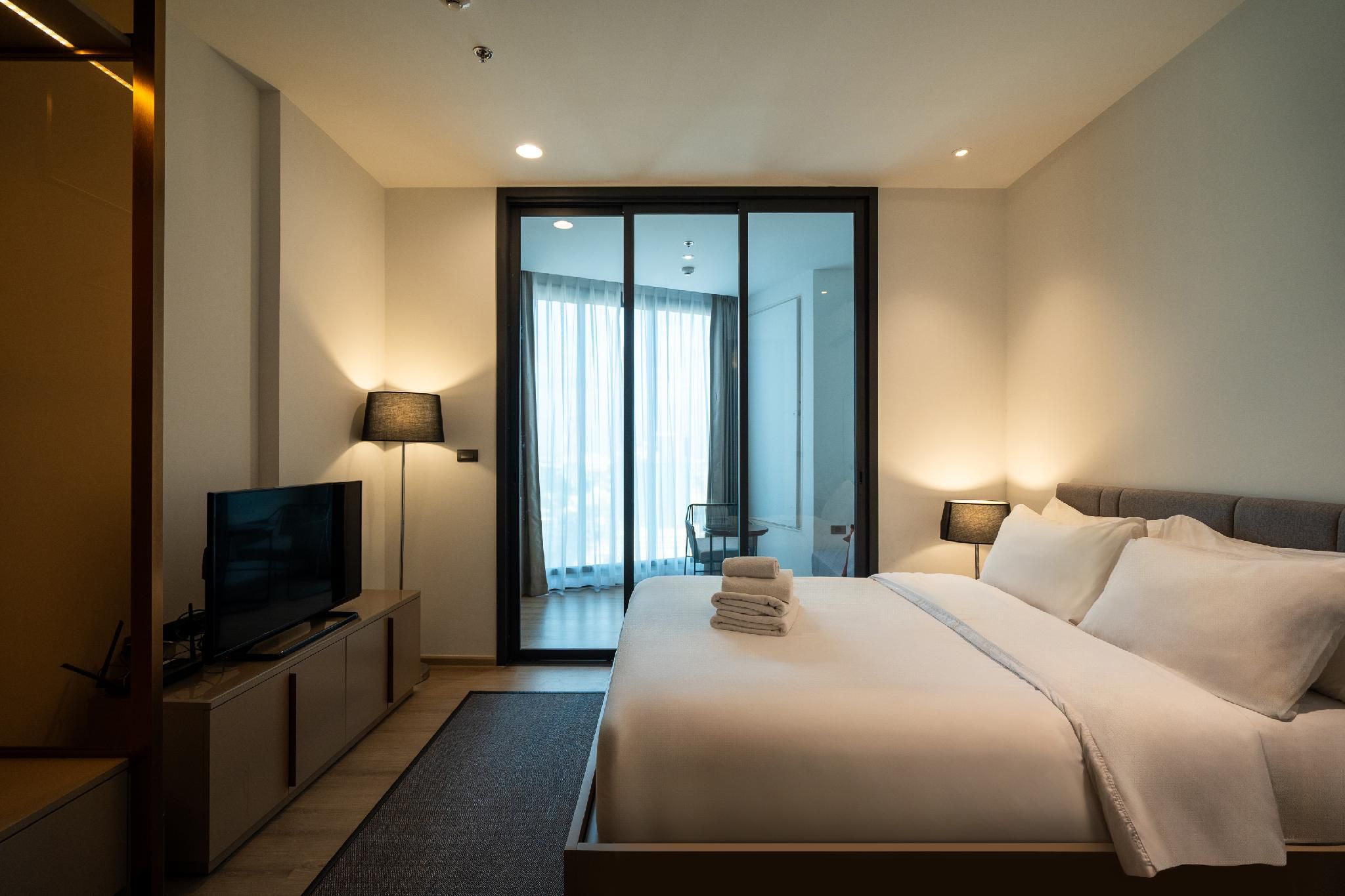 Premium Deluxe King Room
