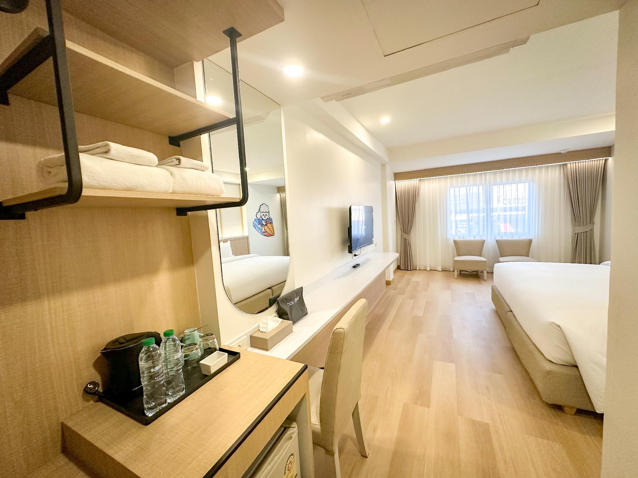 Deluxe King Double Room