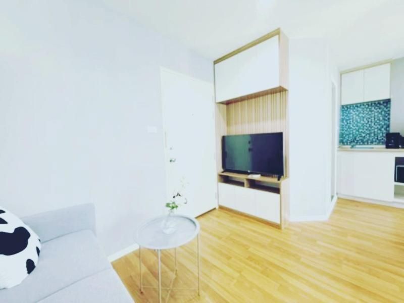 Deluxe Studio
