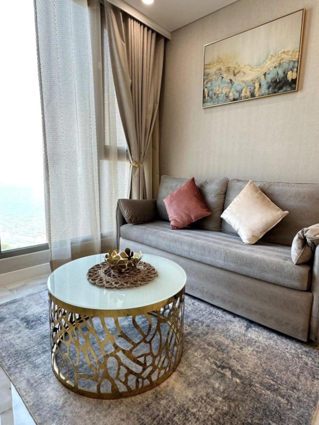 Classic One-Bedroom Apartment with King Bed
