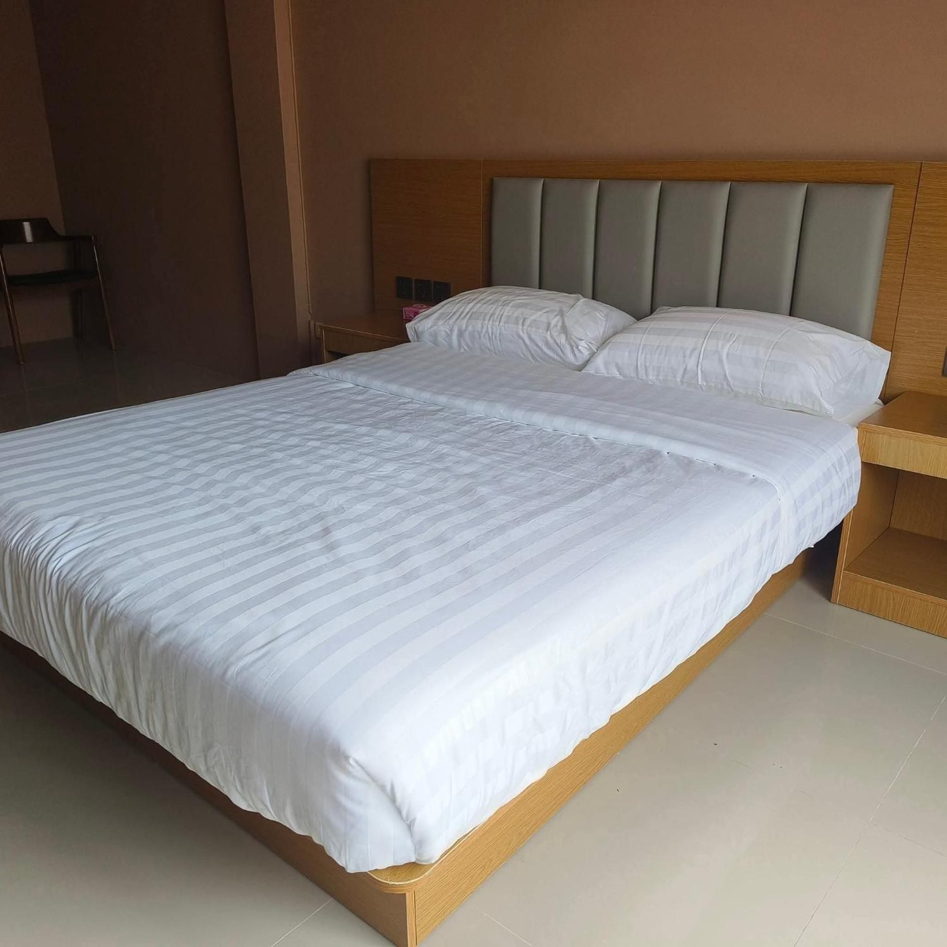 The Shamrock Deluxe Double Room with Balcony 3