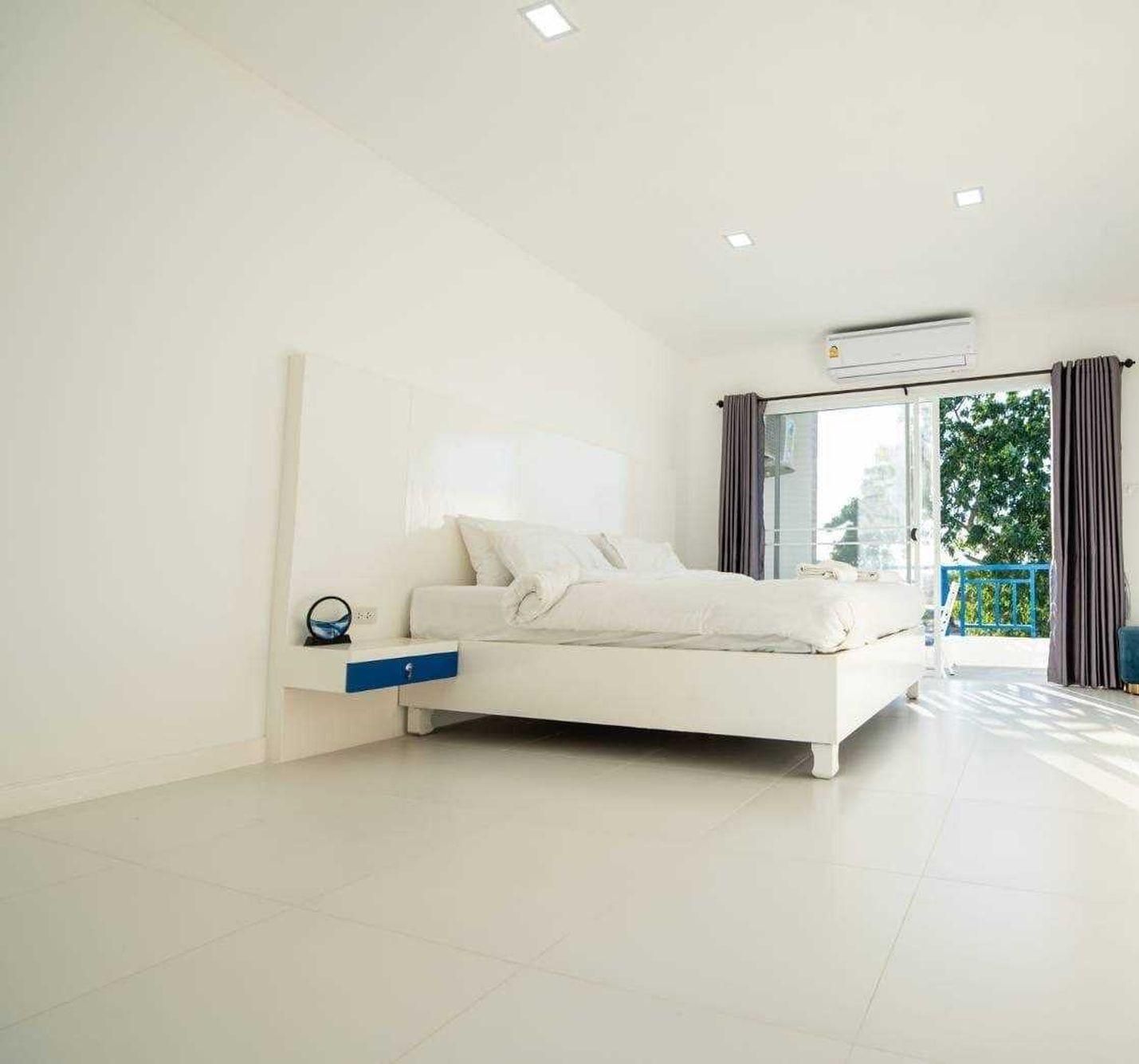 Triple Suite