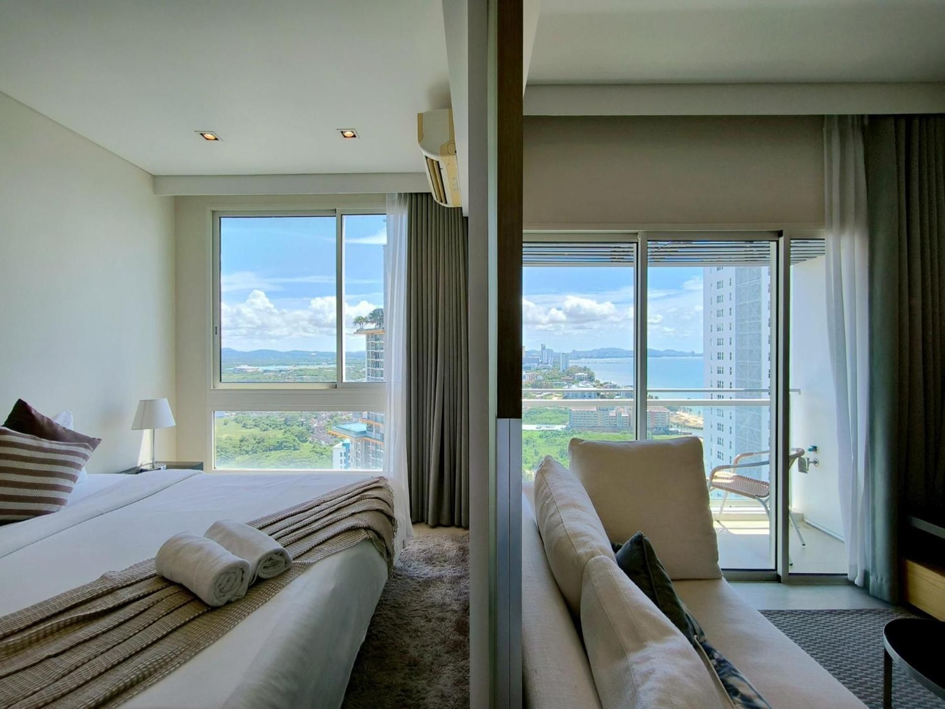 One-Bedroom Premium Apartment with Ocean View