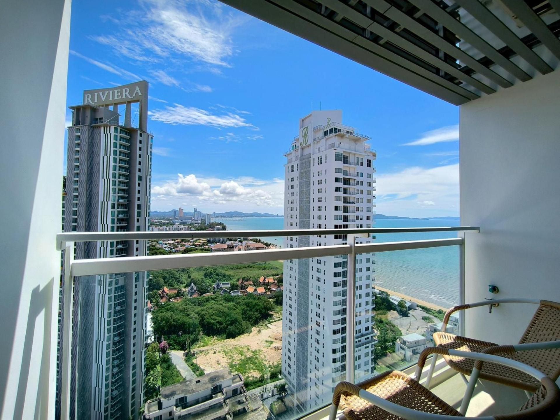 One-Bedroom Premium Apartment with Ocean View