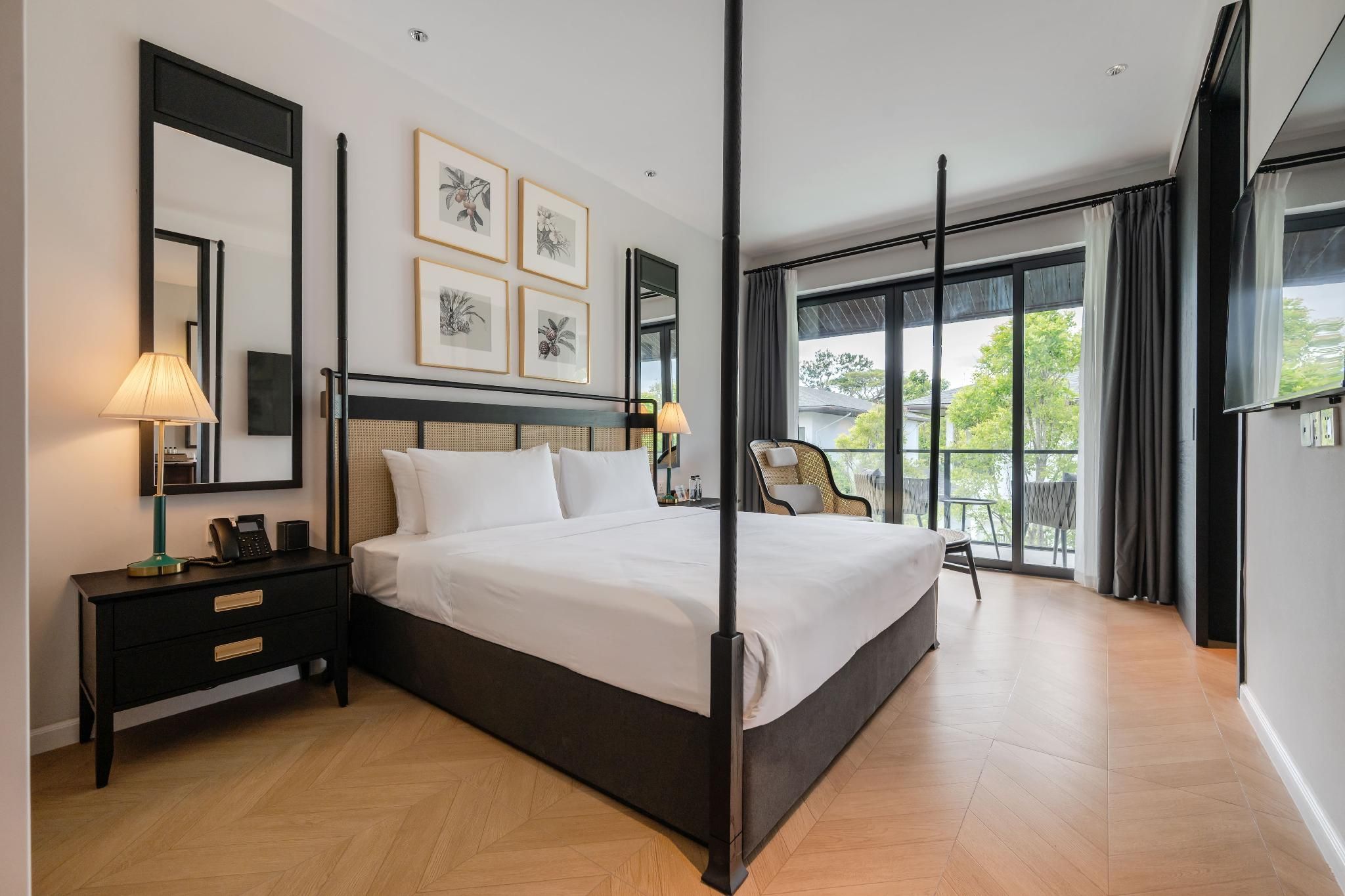 Argo Pattaya Resort and Villas