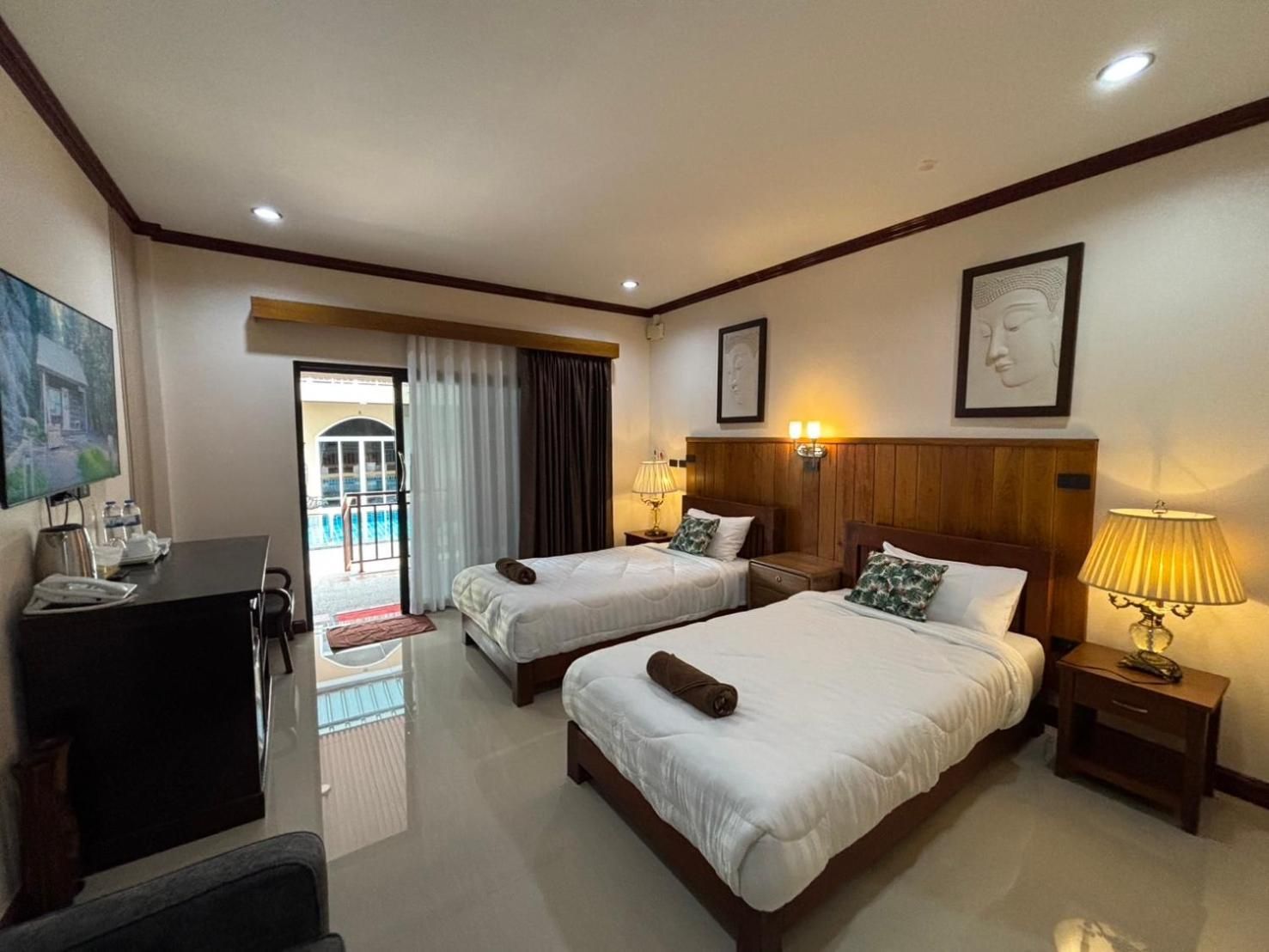 Kalamung Resort and Pool villas Twin Room