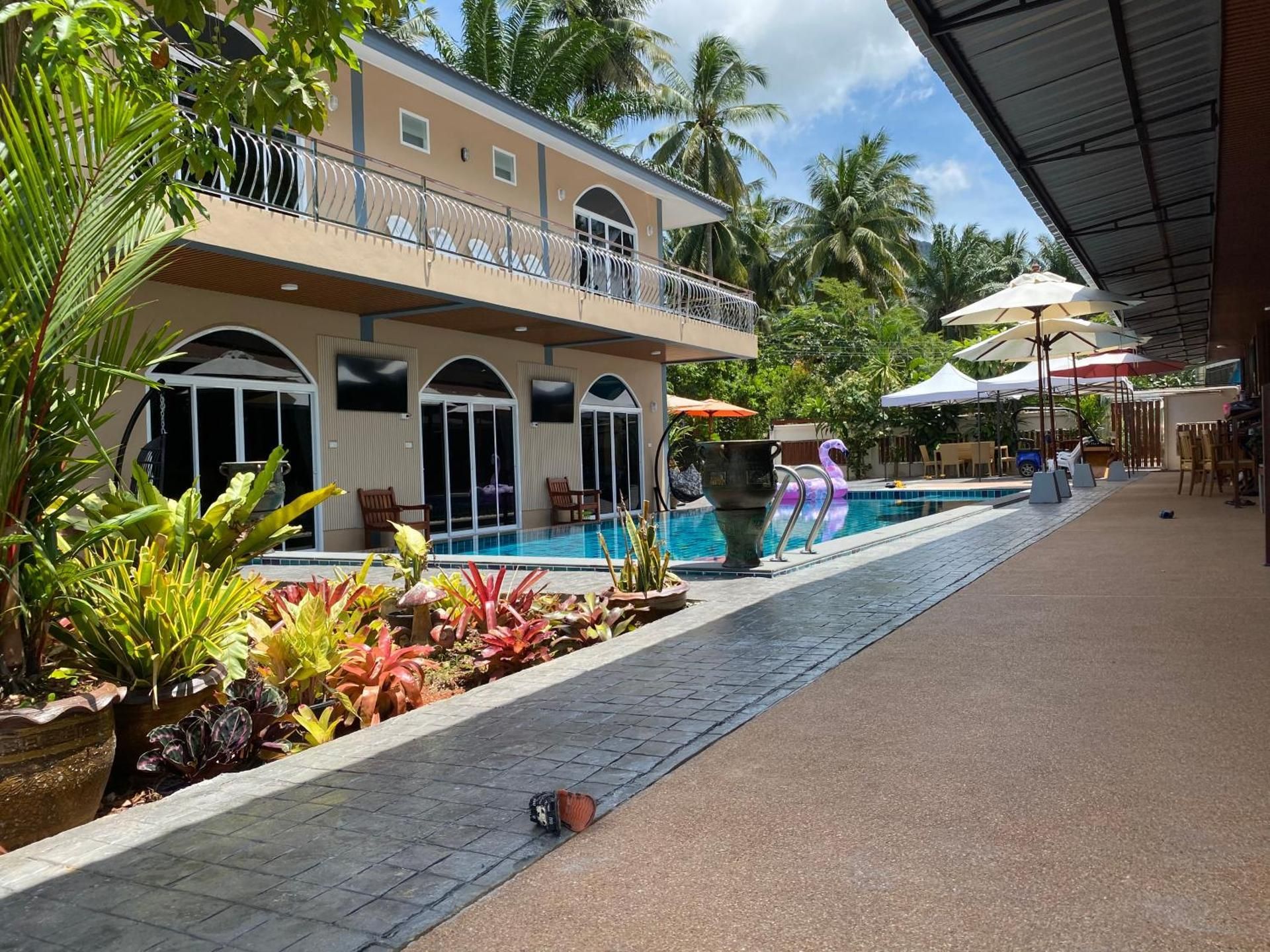 Kalamung Resort and Pool villas Twin Room 3