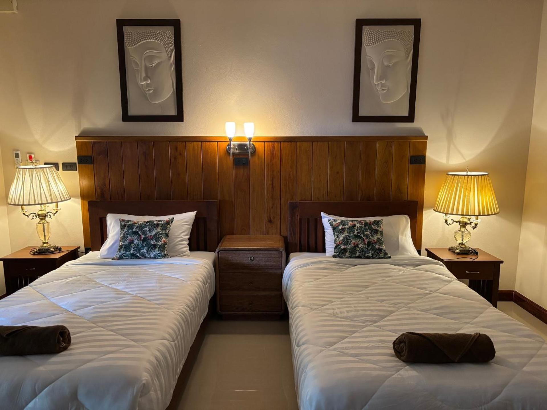 Twin Room with Mountain View