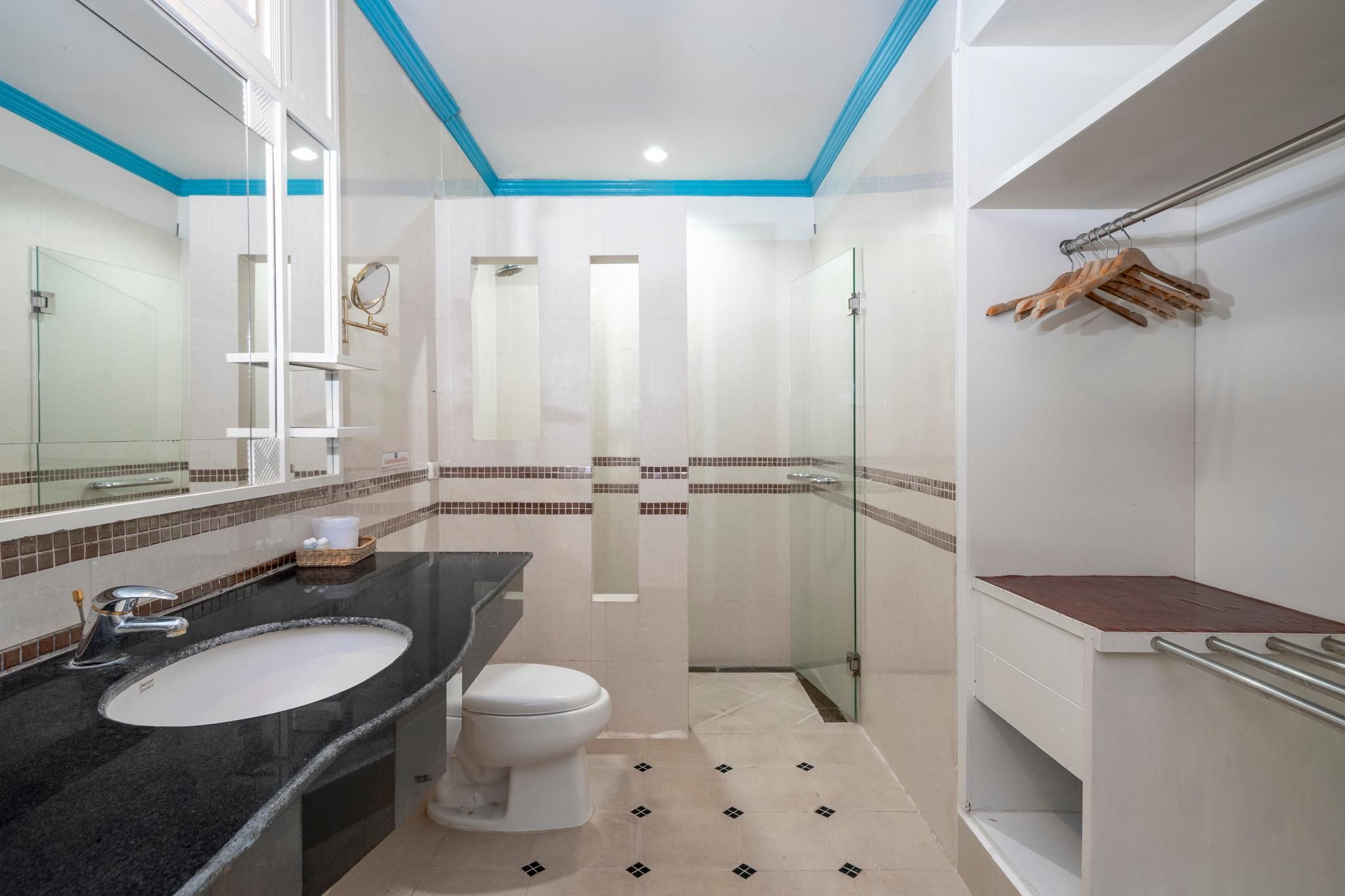 Deluxe Double Room with Pool Access and Balcony