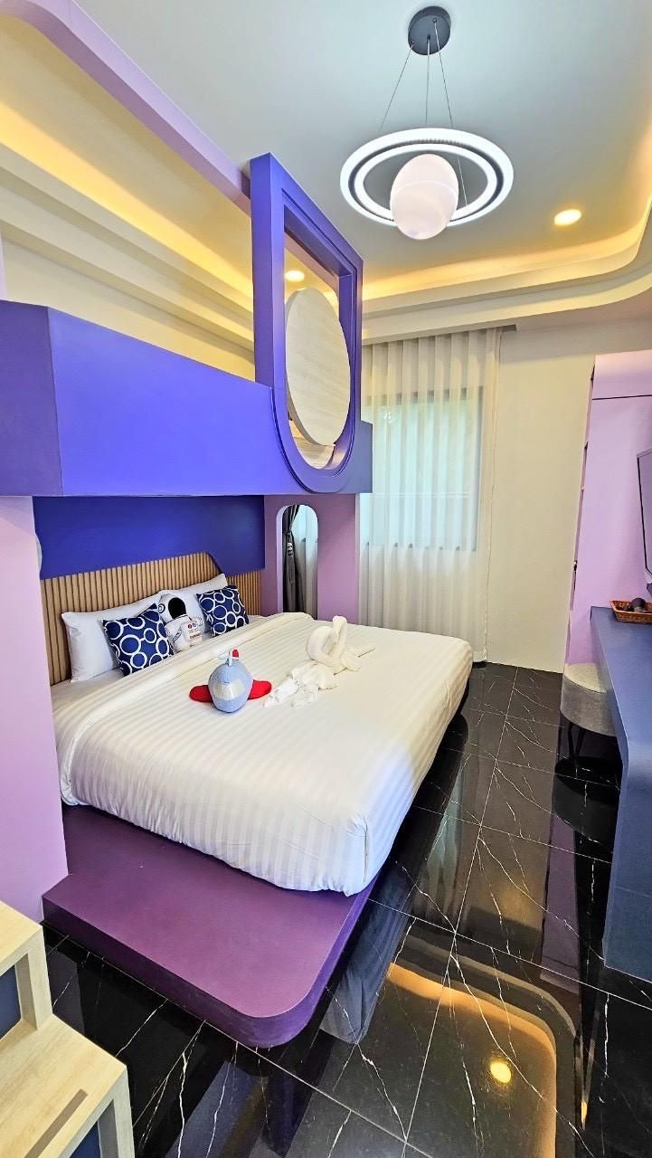 Deluxe Home