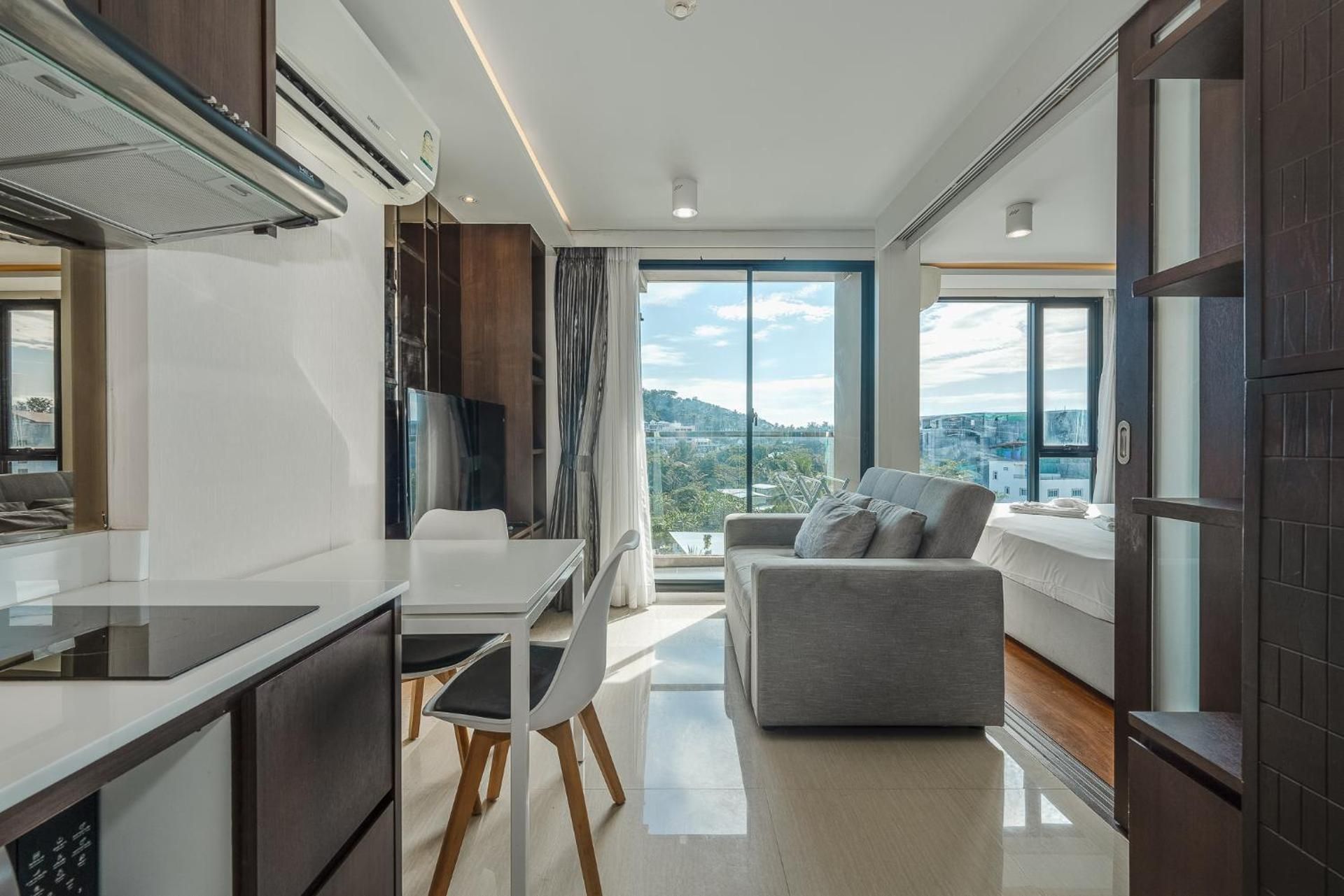 One-Bedroom Apartment
