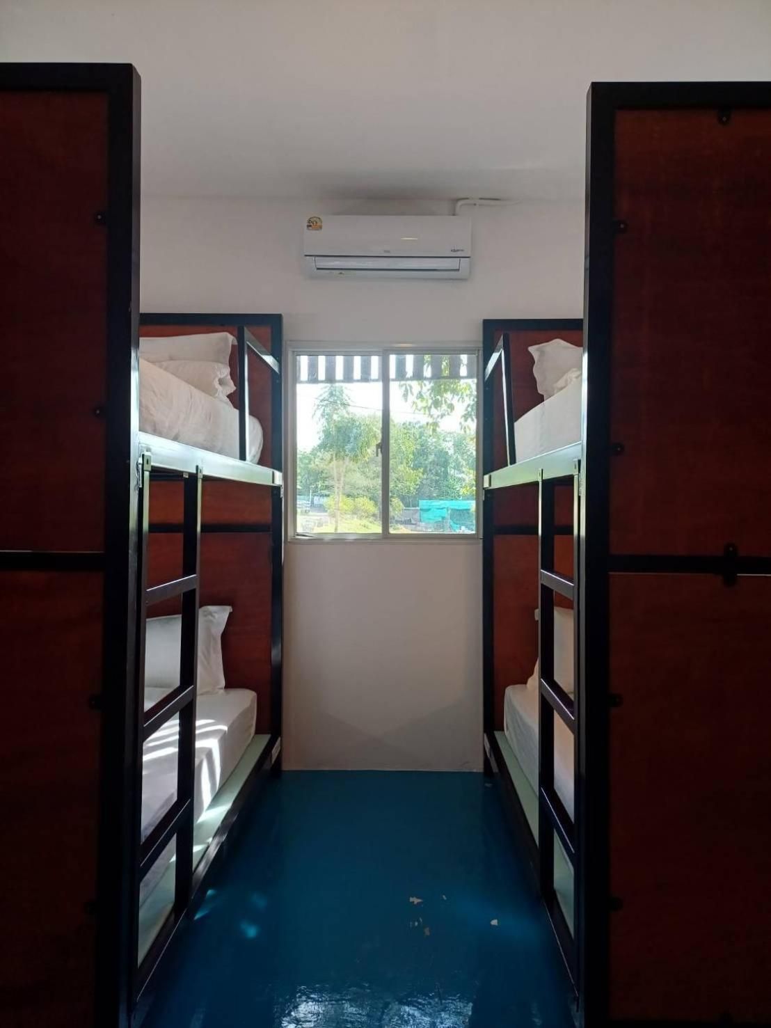 Mixed Dormitory Room